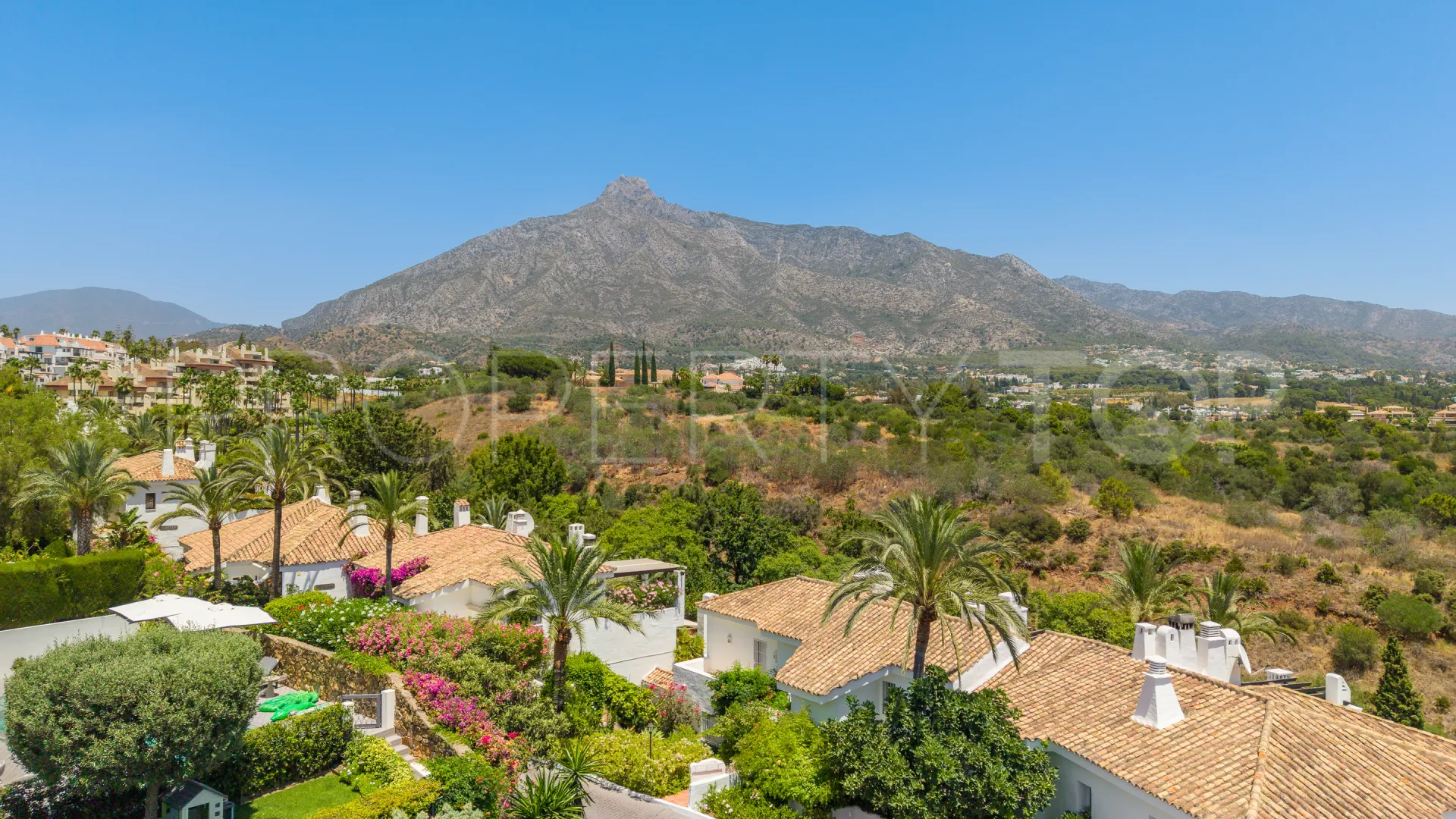 Se vende villa pareada de 3 dormitorios en Ancon Sierra