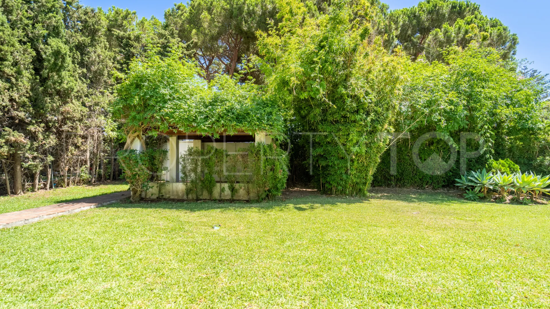 Artola, villa en venta de 4 dormitorios