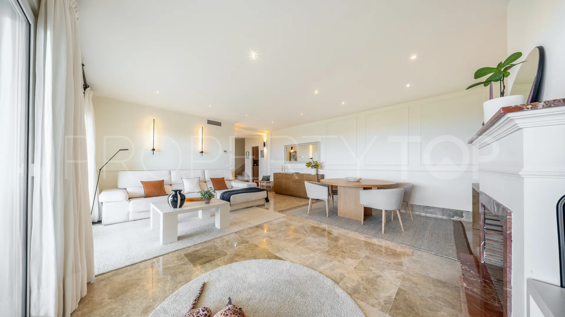 Comprar atico duplex en Santa Clara con 3 dormitorios