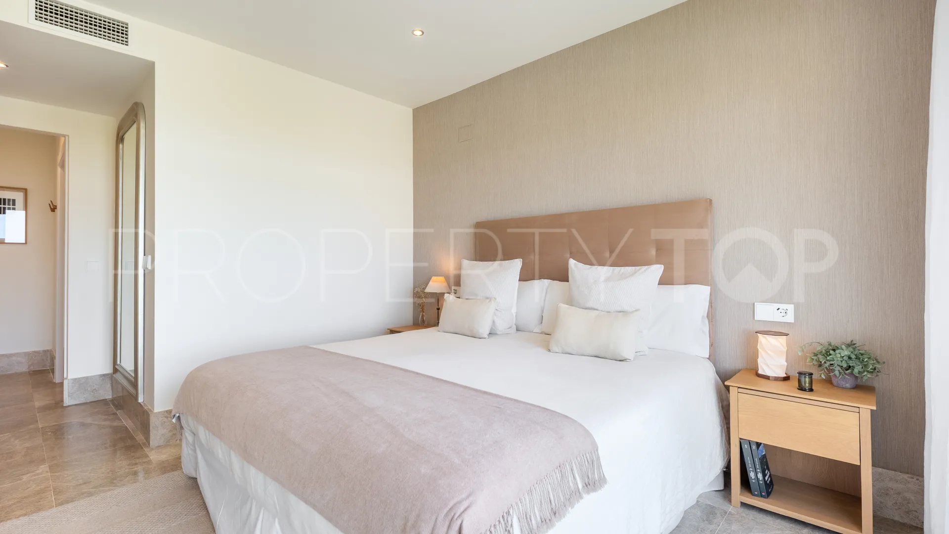 Comprar atico duplex en Santa Clara con 3 dormitorios