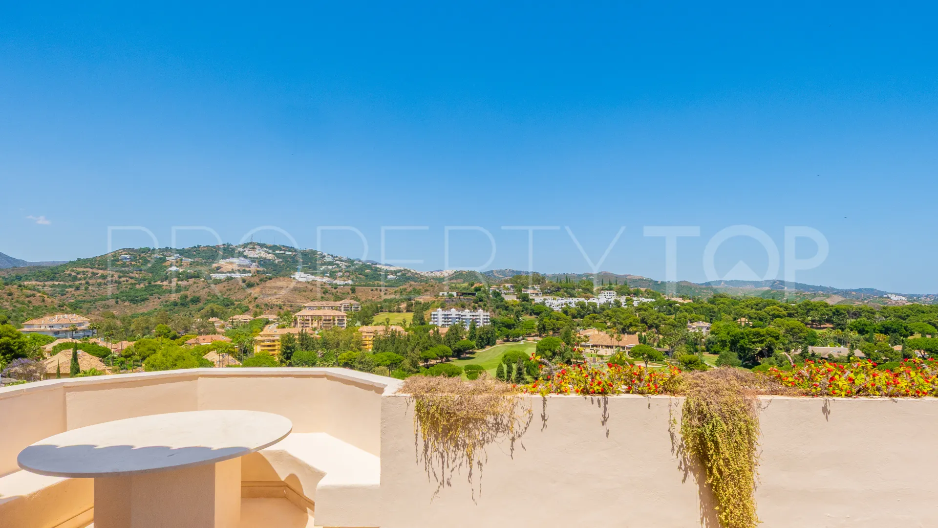 Duplex penthouse for sale in Vista Golf