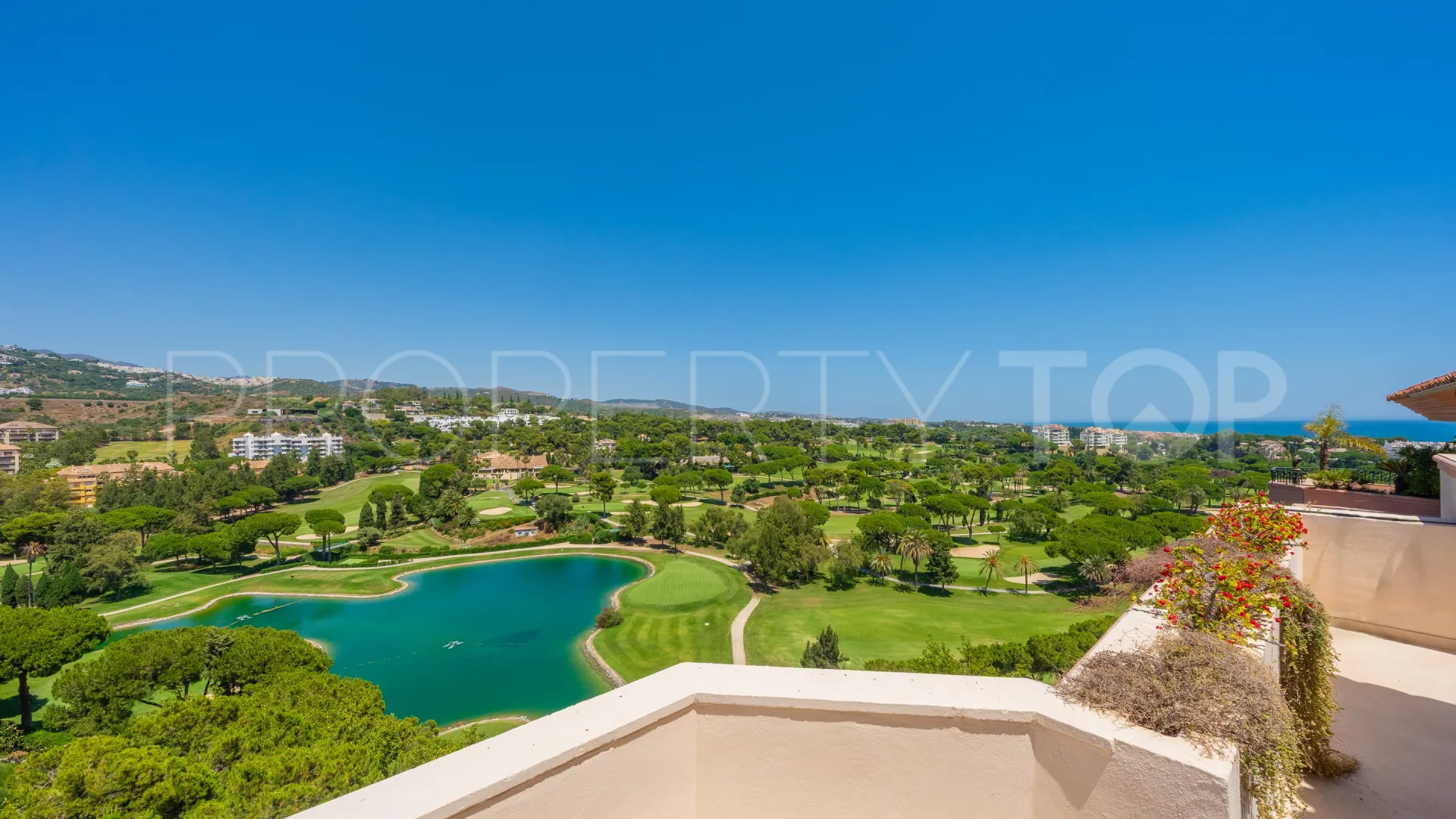 Duplex penthouse for sale in Vista Golf
