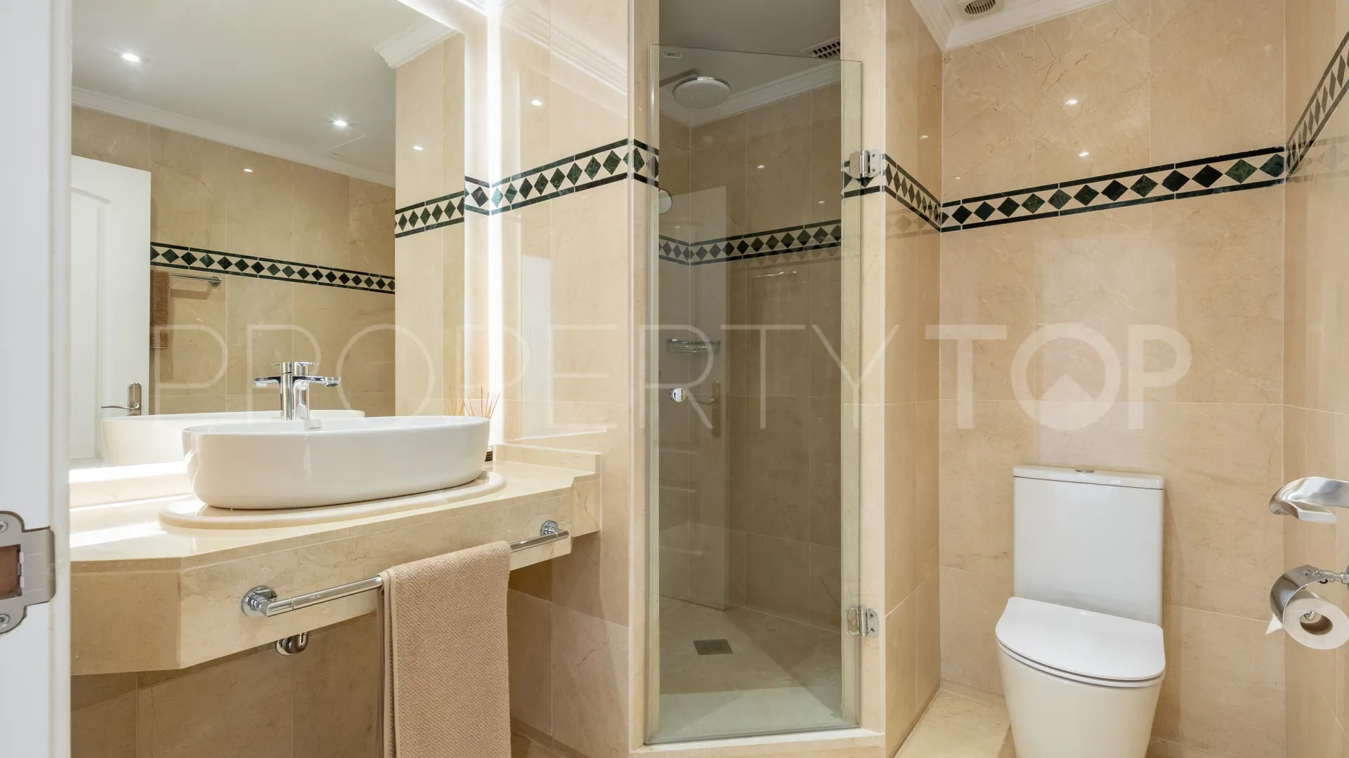 Duplex penthouse for sale in Vista Golf