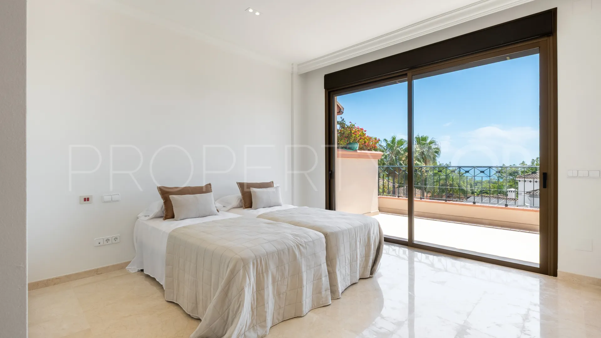 Duplex penthouse for sale in Vista Golf