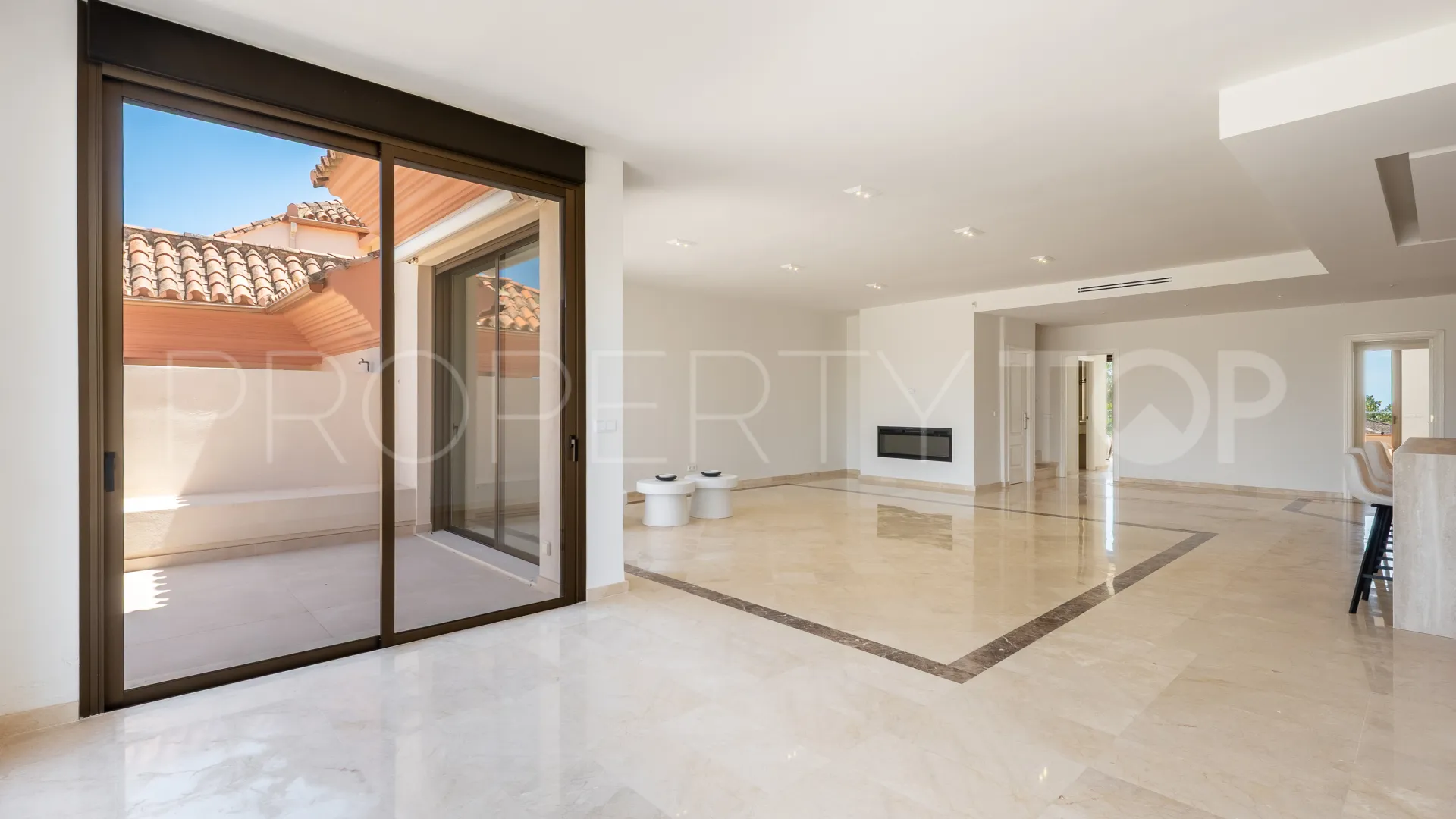 Duplex penthouse for sale in Vista Golf