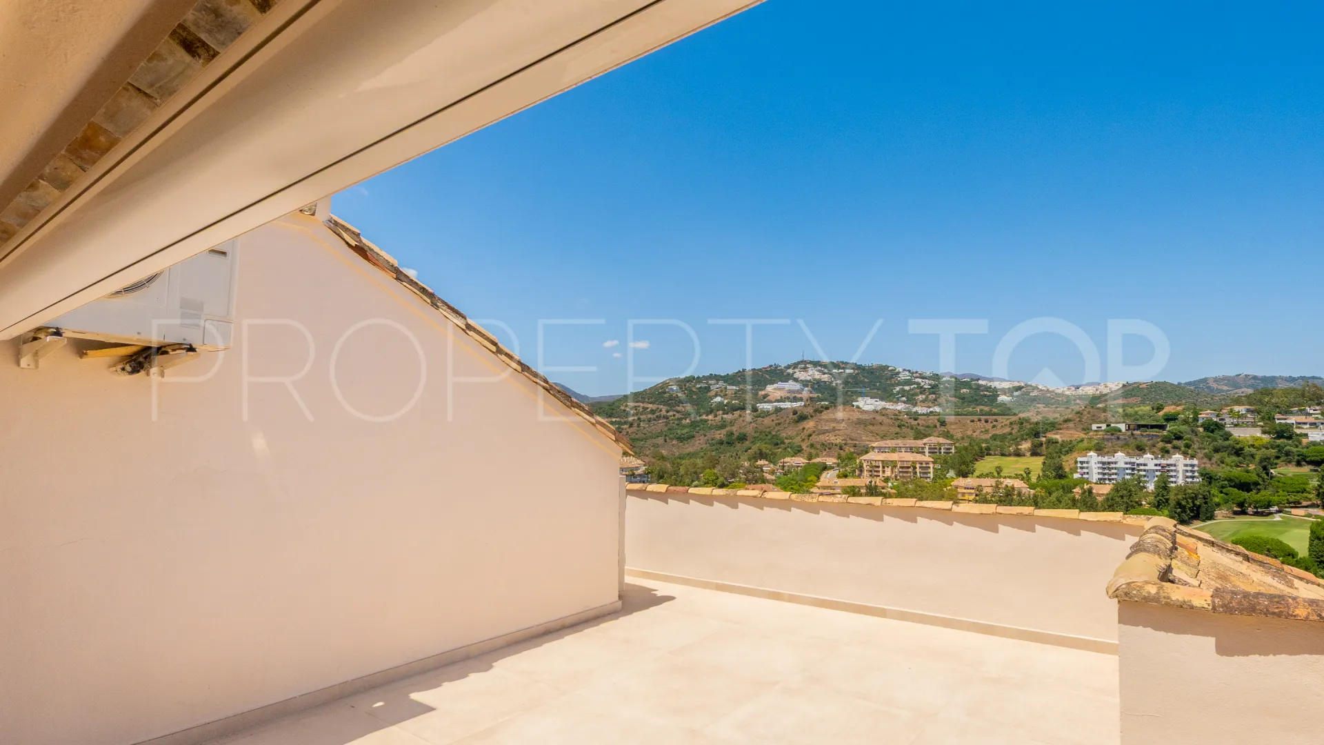 Duplex penthouse for sale in Vista Golf
