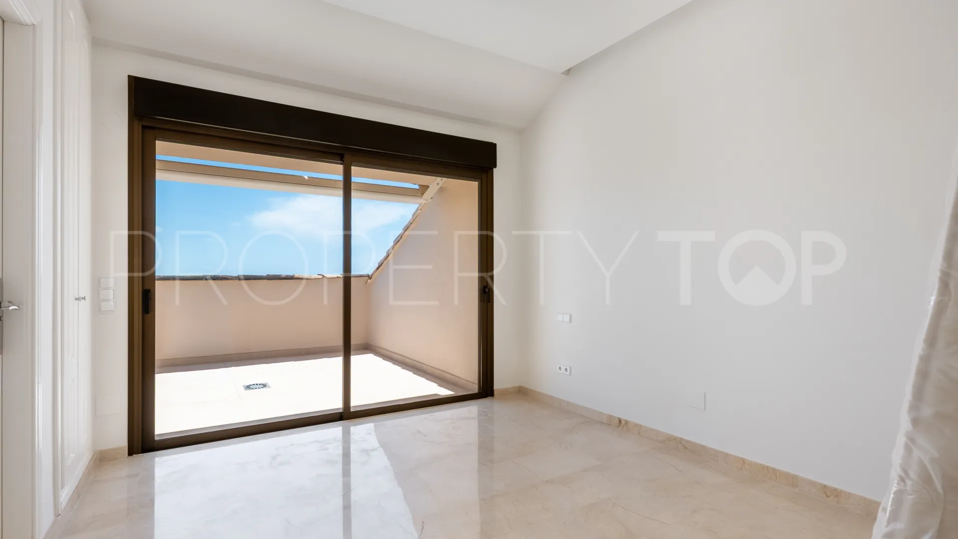 Duplex penthouse for sale in Vista Golf