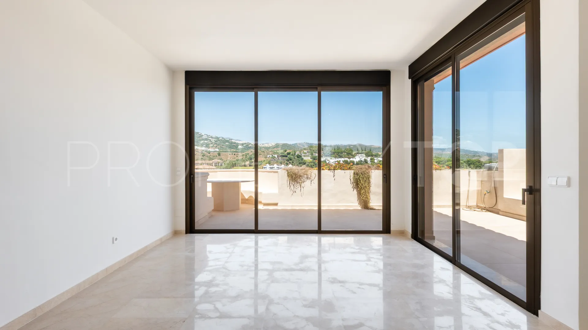 Duplex penthouse for sale in Vista Golf