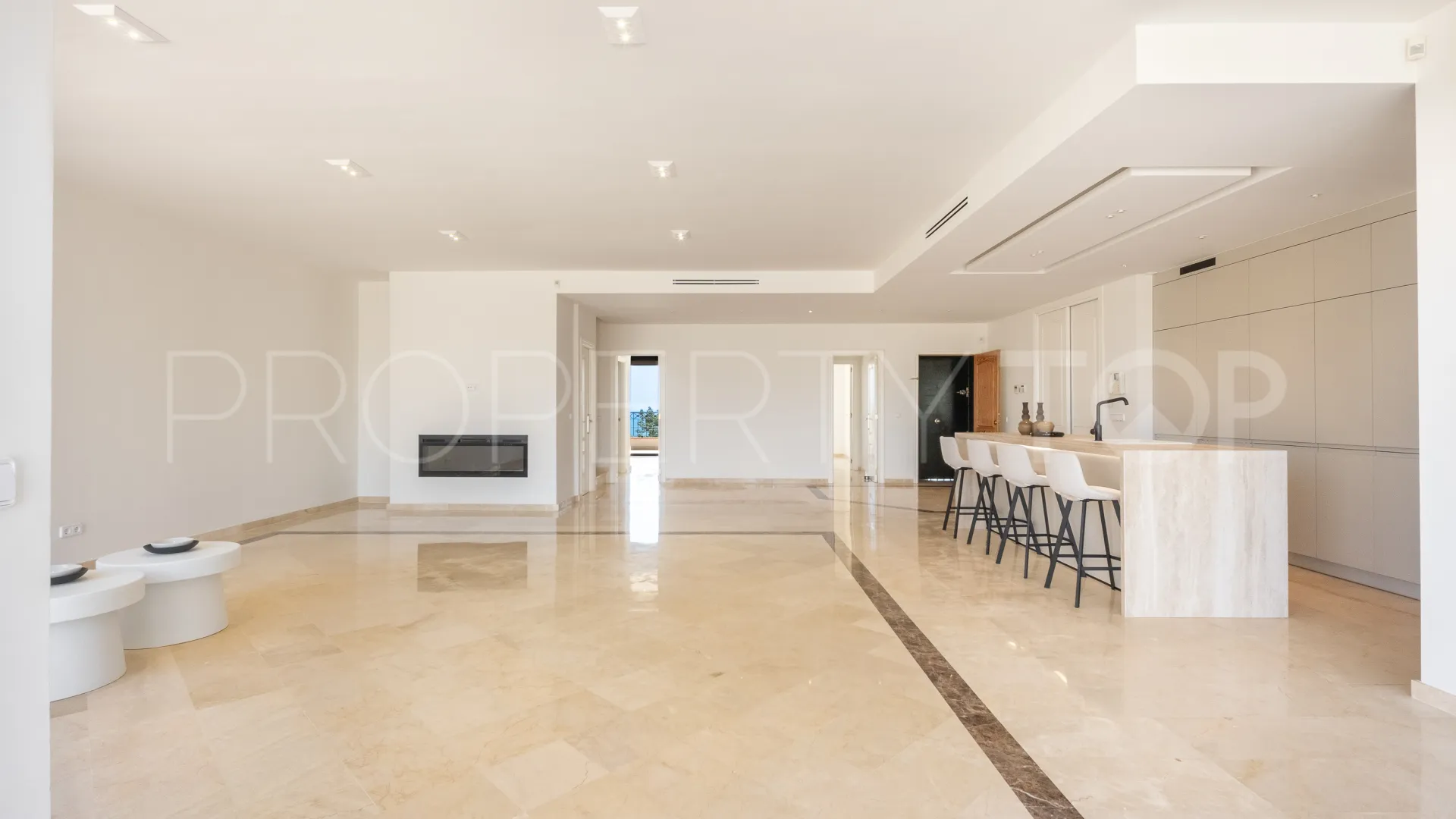 Duplex penthouse for sale in Vista Golf