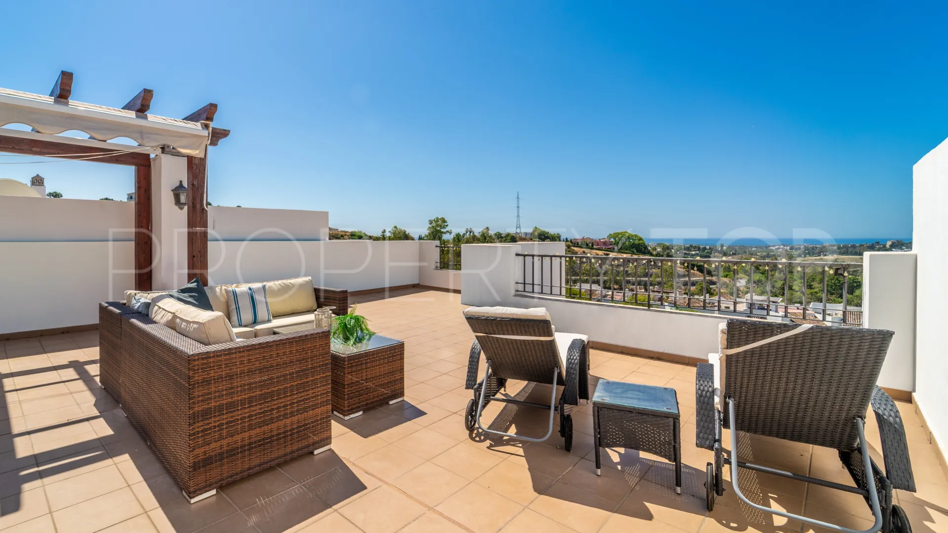 Penthouse for sale in Las Encinas with 2 bedrooms