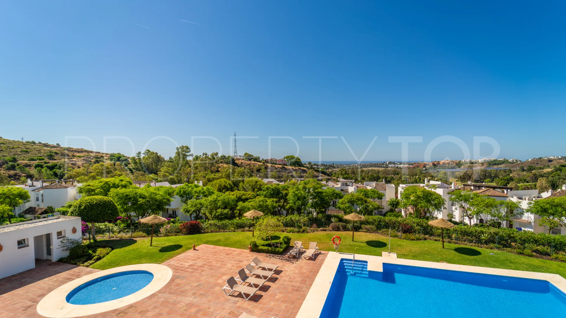 Penthouse for sale in Las Encinas with 2 bedrooms