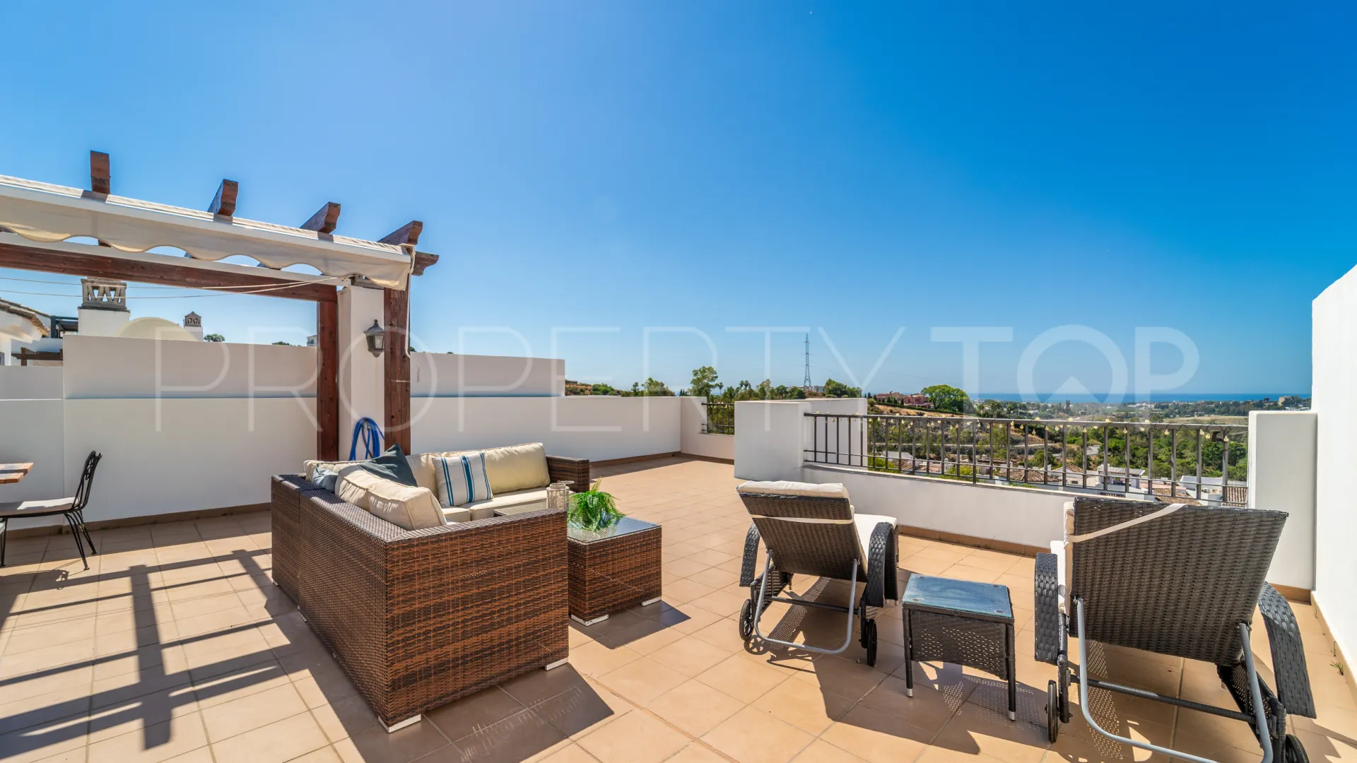 Penthouse for sale in Las Encinas with 2 bedrooms