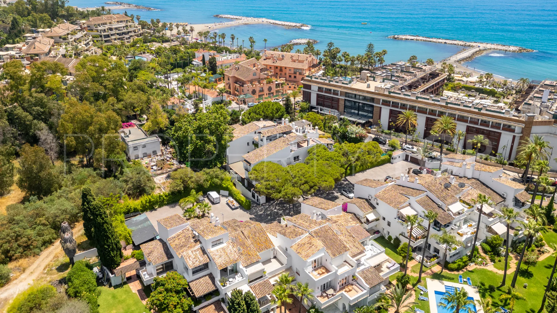Duplex penthouse with 3 bedrooms for sale in Jardines de las Fuentes