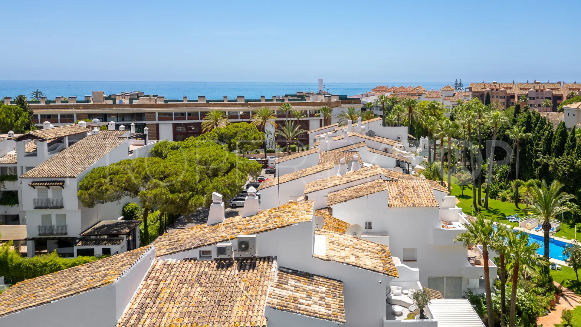 Duplex penthouse with 3 bedrooms for sale in Jardines de las Fuentes