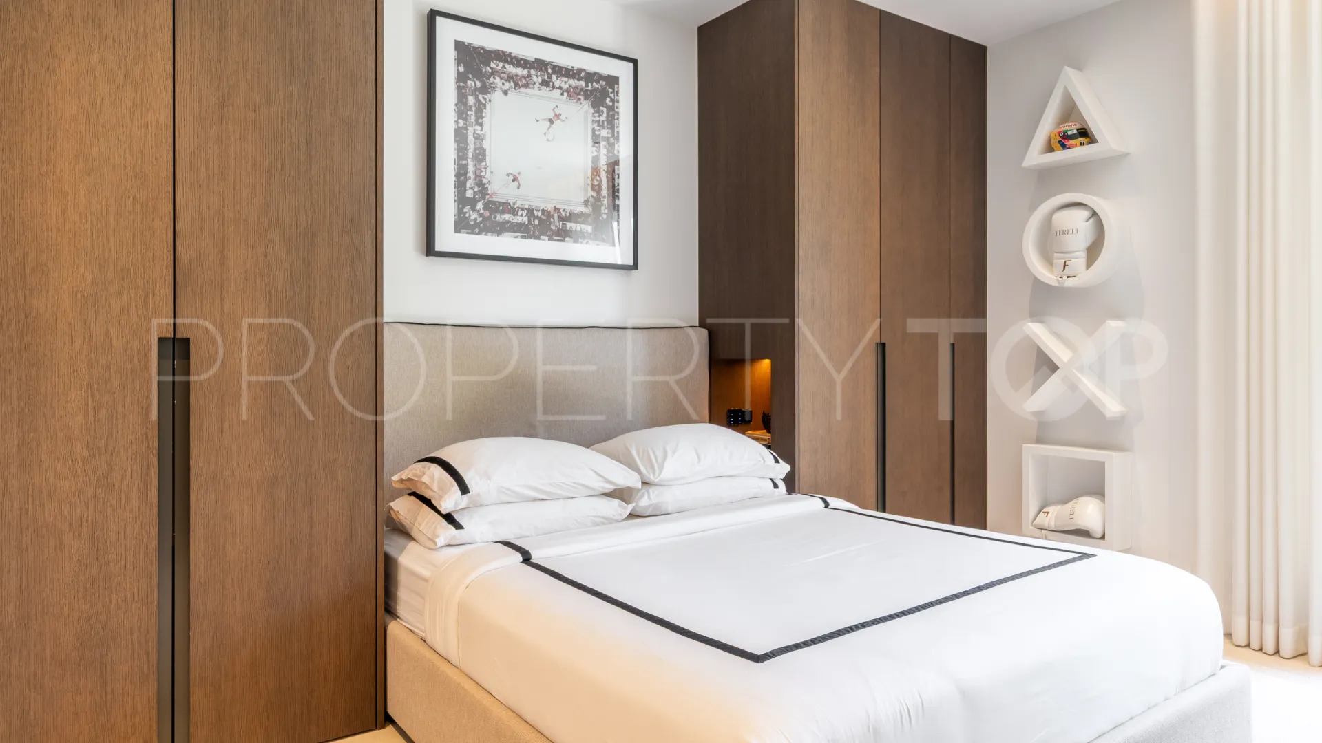 Duplex penthouse with 3 bedrooms for sale in Jardines de las Fuentes