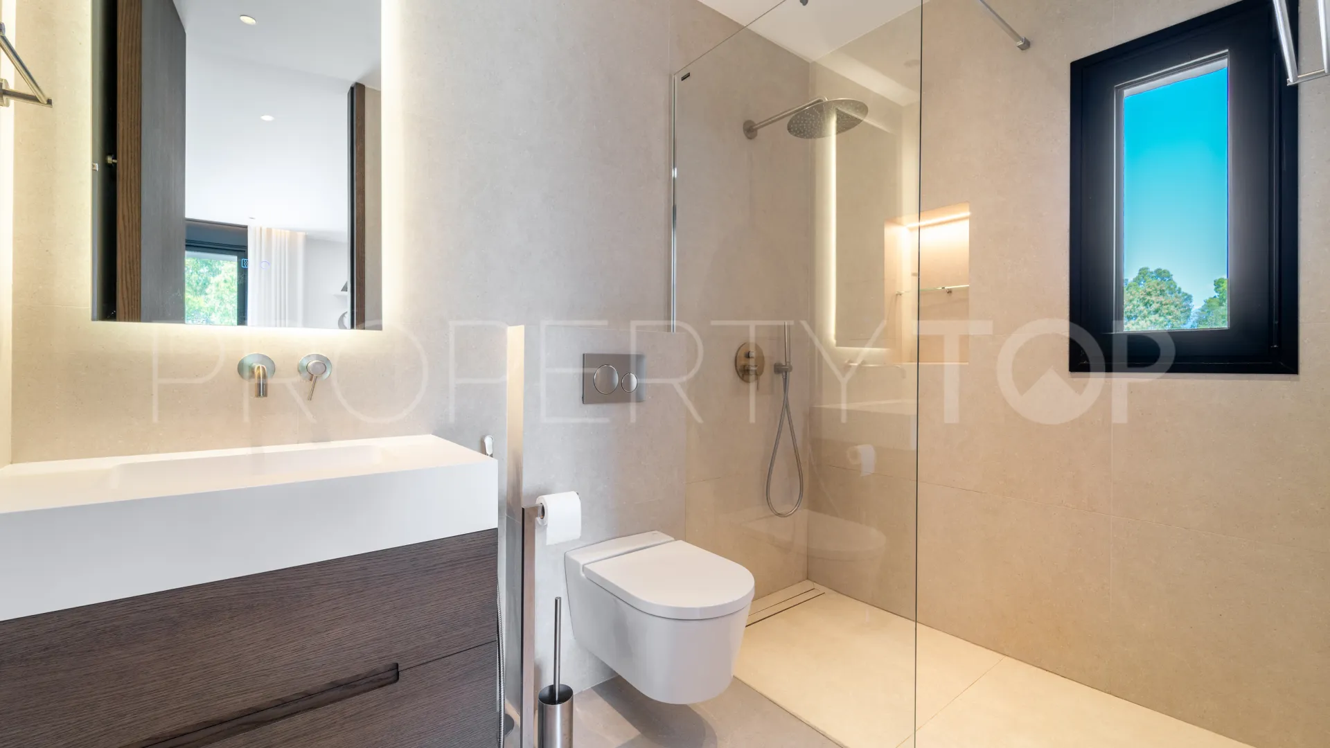 Duplex penthouse with 3 bedrooms for sale in Jardines de las Fuentes