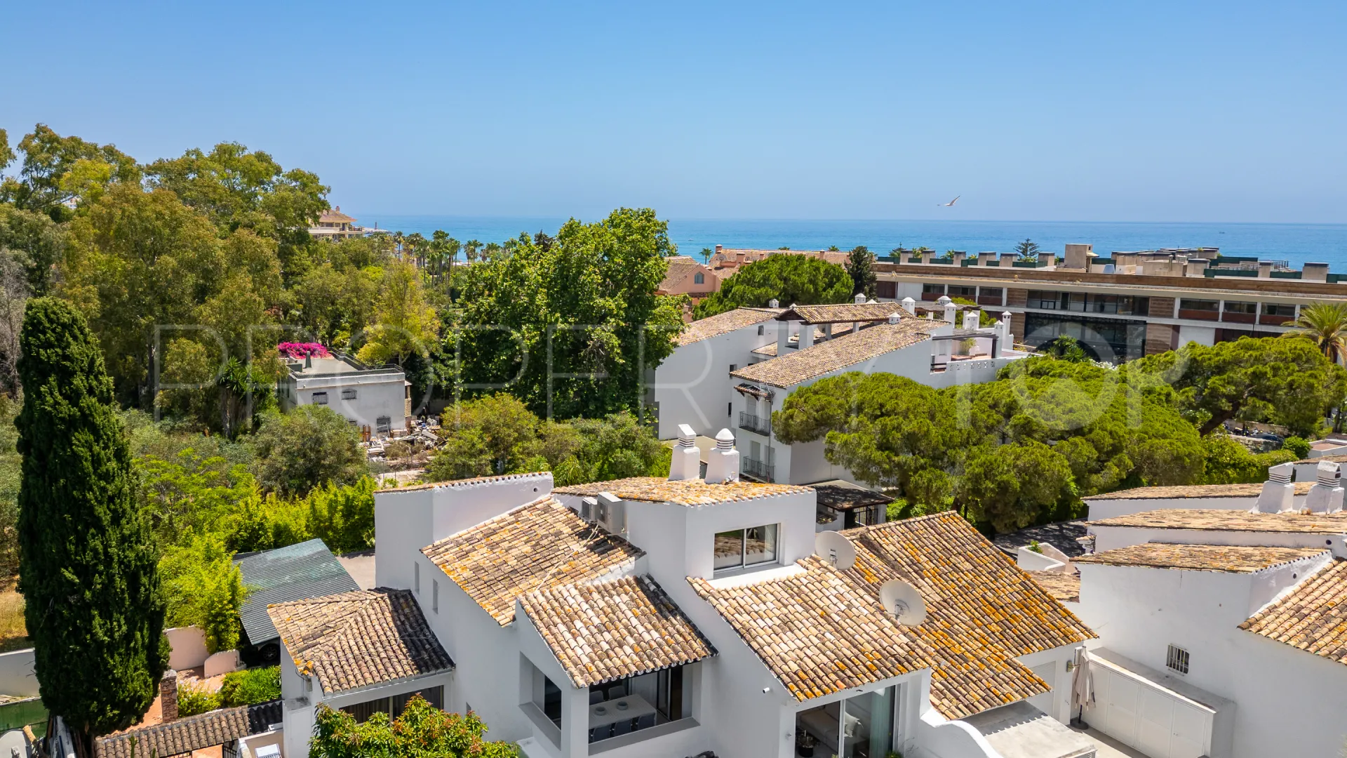 Duplex penthouse with 3 bedrooms for sale in Jardines de las Fuentes