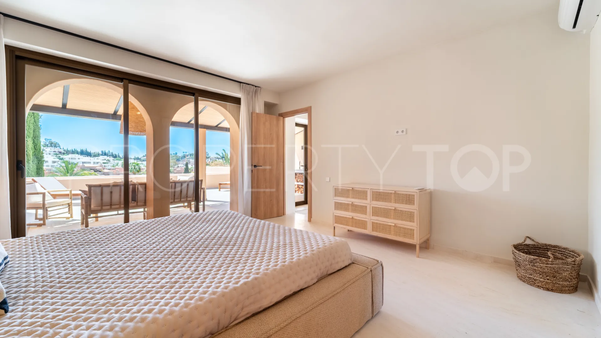 Atico duplex en venta en La Cartuja del Golf