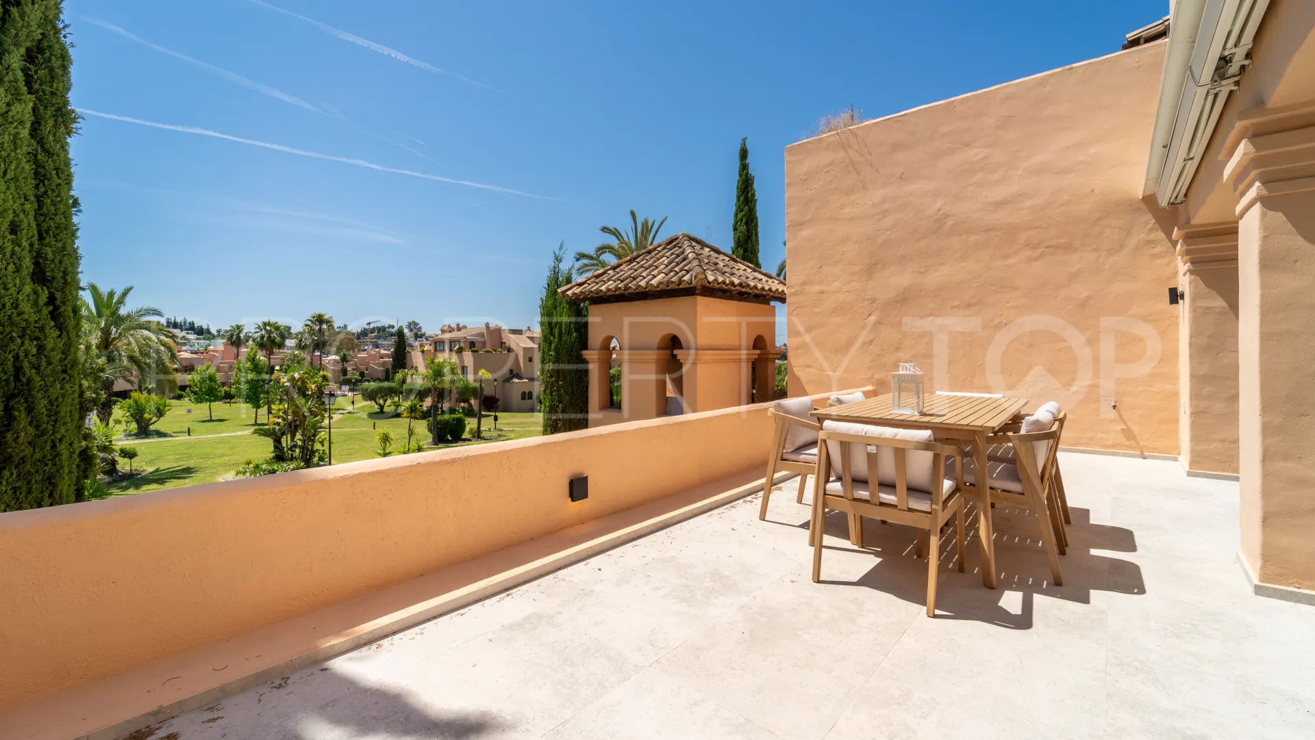 Atico duplex en venta en La Cartuja del Golf