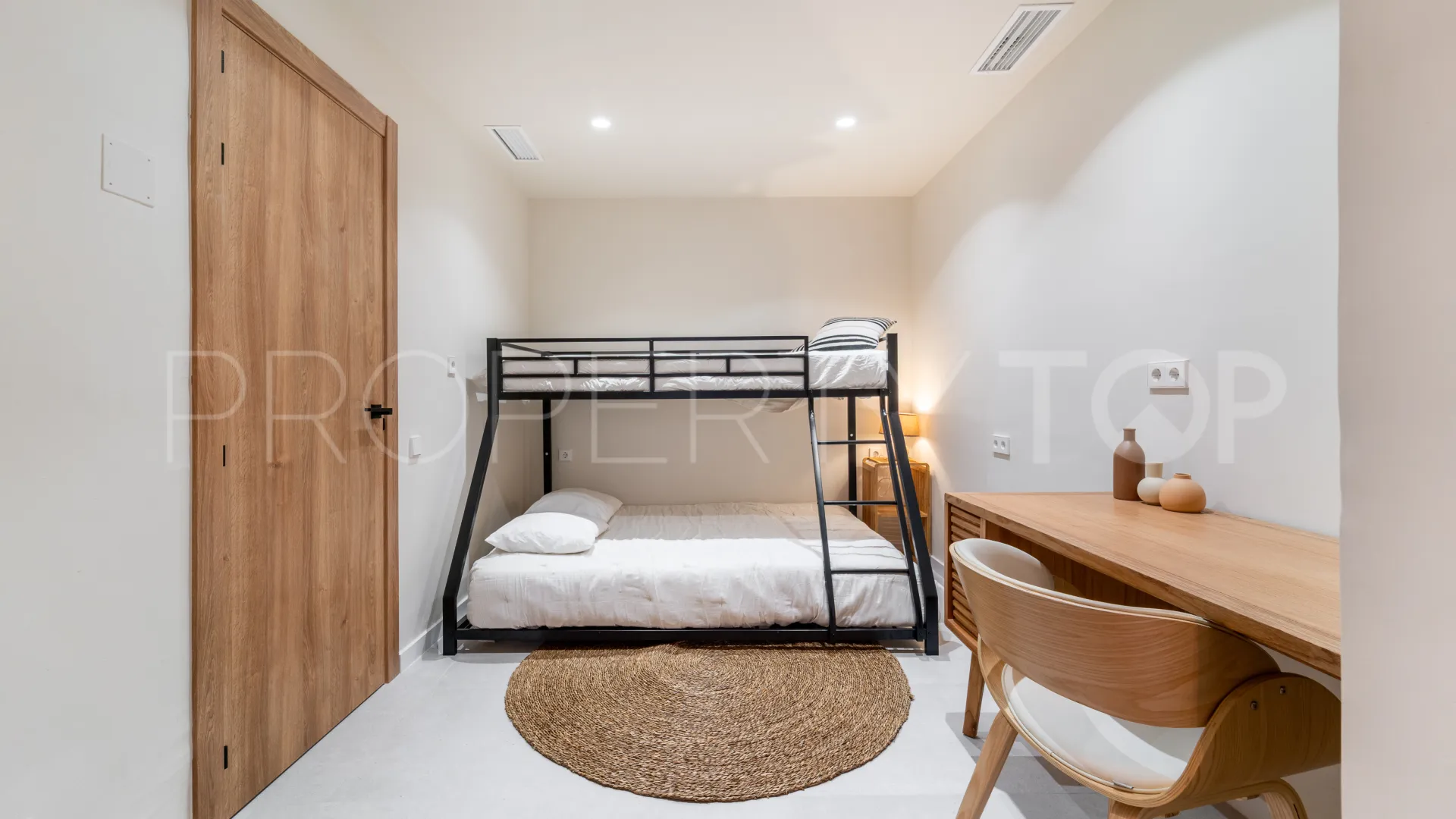 Atico duplex en venta en La Cartuja del Golf