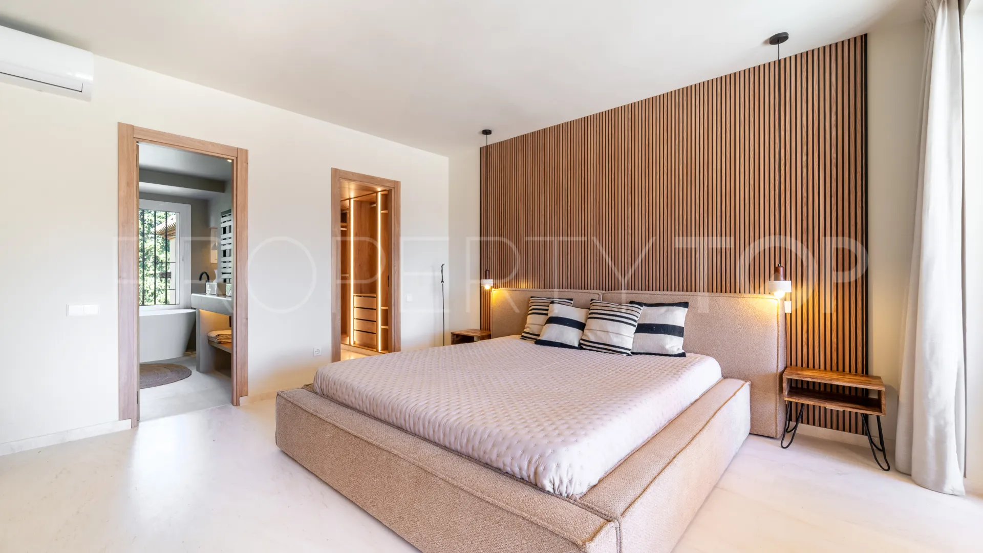 Atico duplex en venta en La Cartuja del Golf