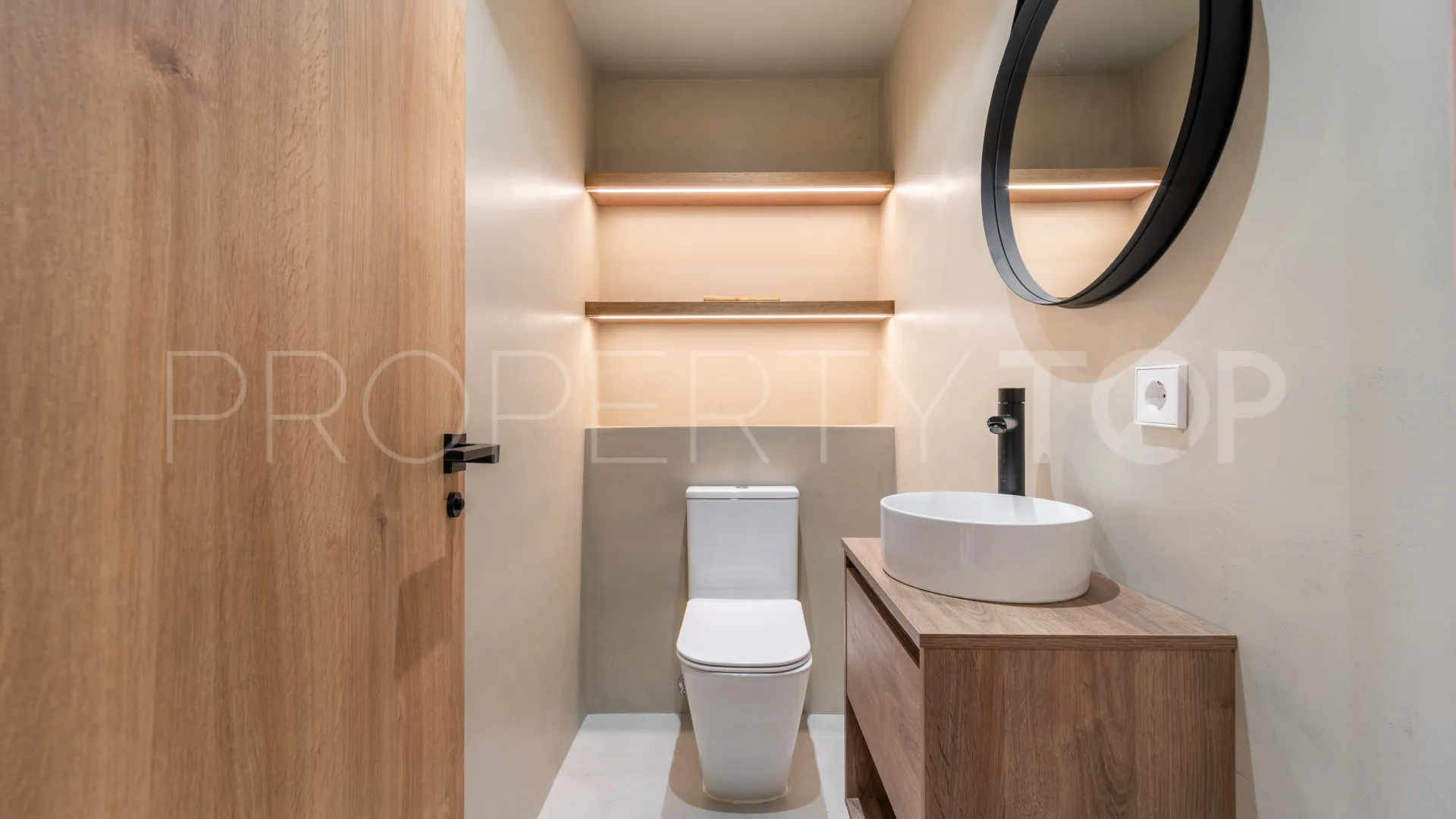 Atico duplex en venta en La Cartuja del Golf