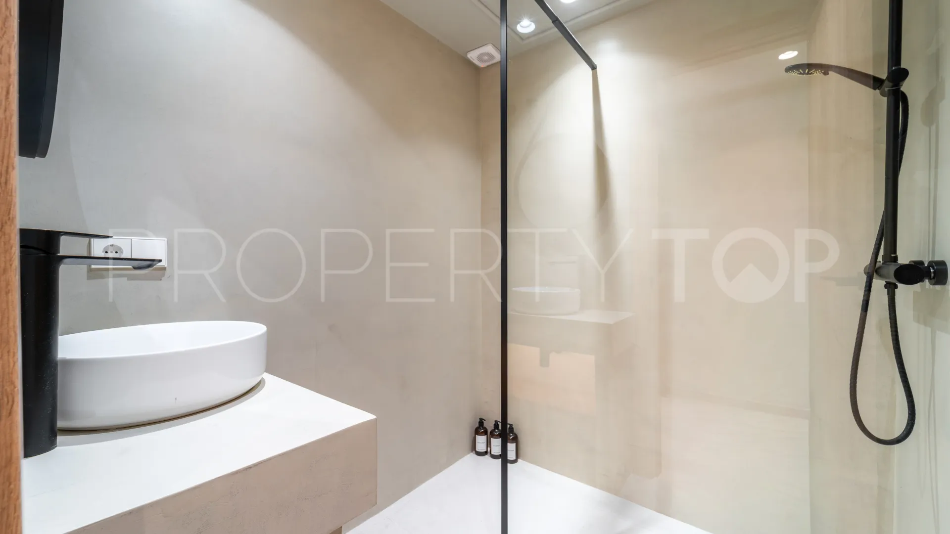 Atico duplex en venta en La Cartuja del Golf