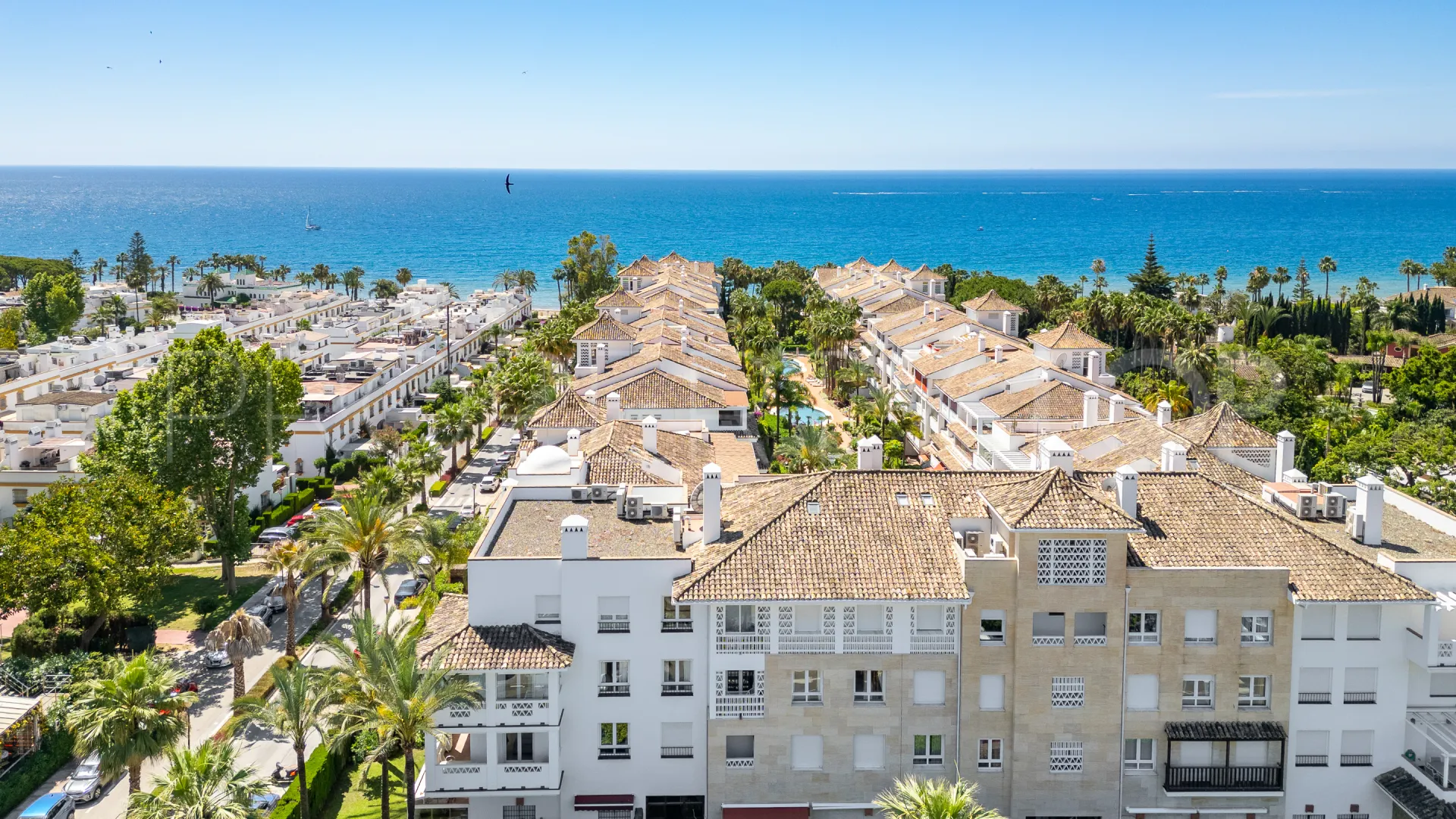 Se vende Ático de 2 dormitorios en Las Cañas Beach