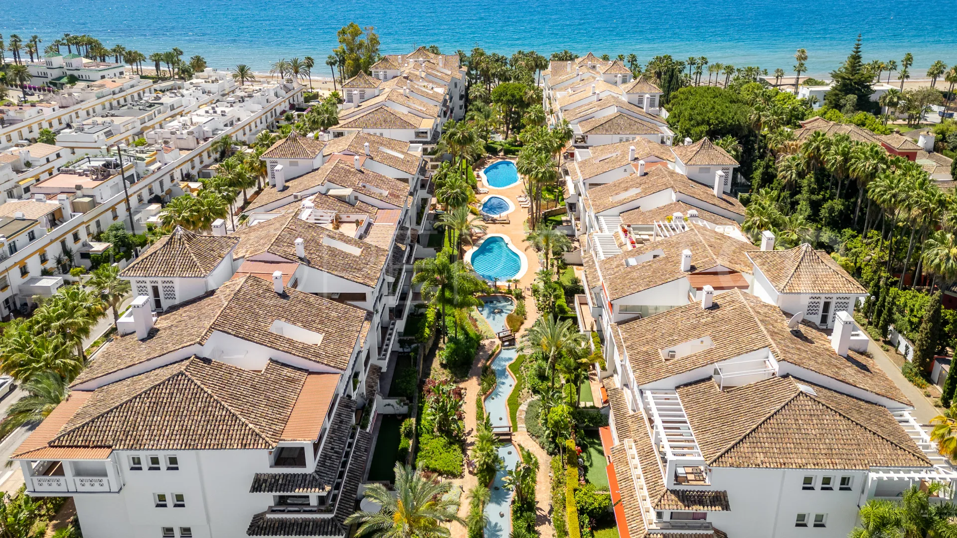 Se vende Ático de 2 dormitorios en Las Cañas Beach
