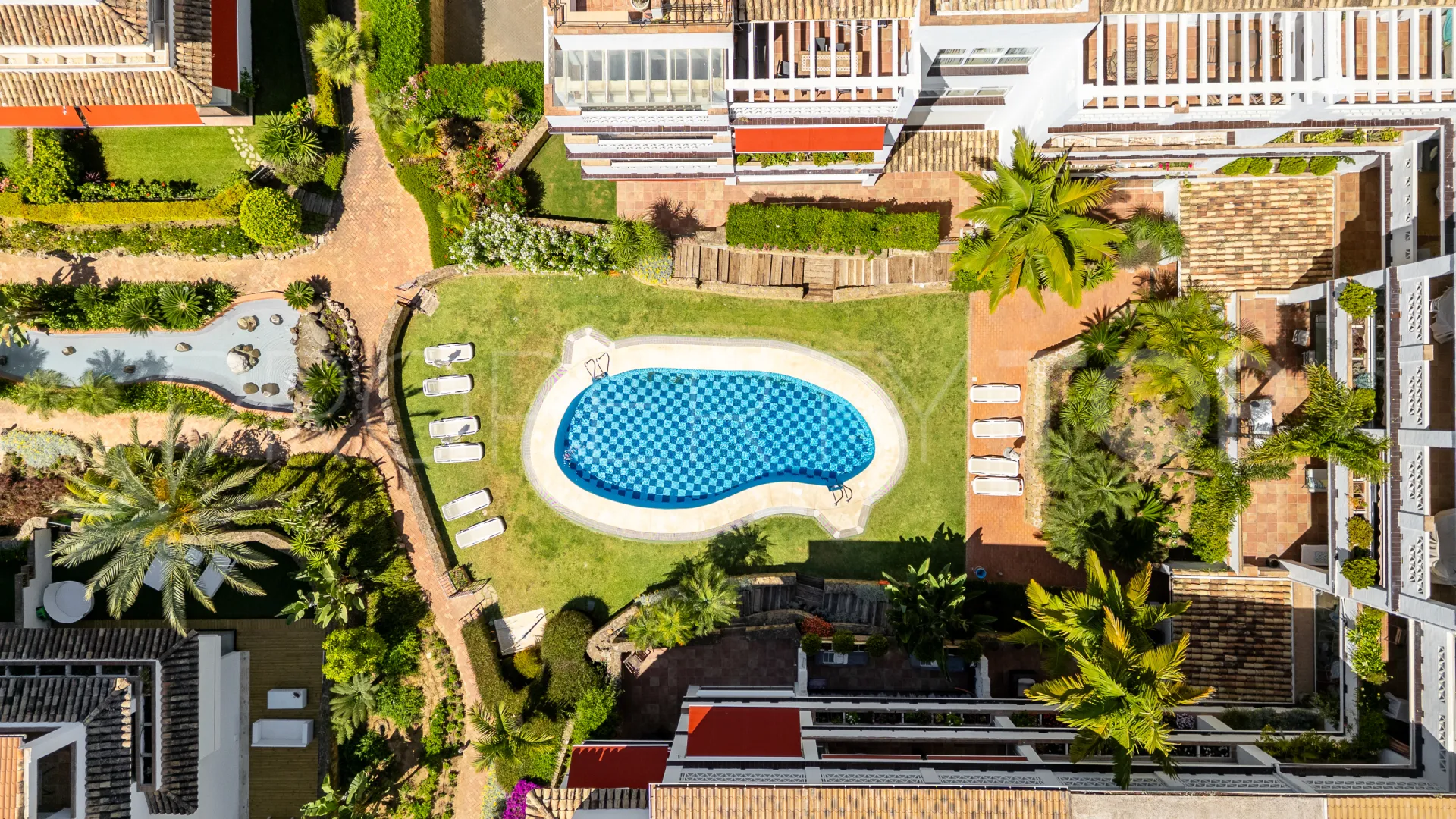 Se vende Ático de 2 dormitorios en Las Cañas Beach