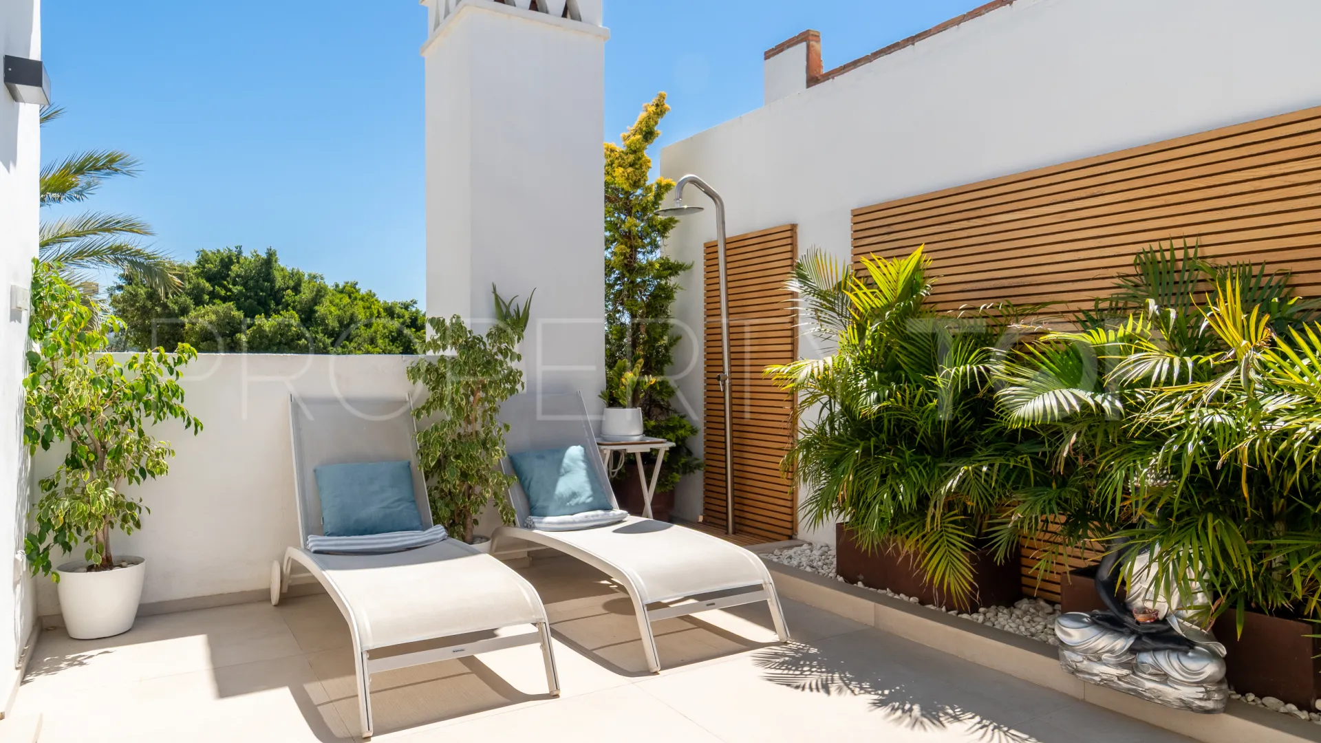 Se vende Ático de 2 dormitorios en Las Cañas Beach