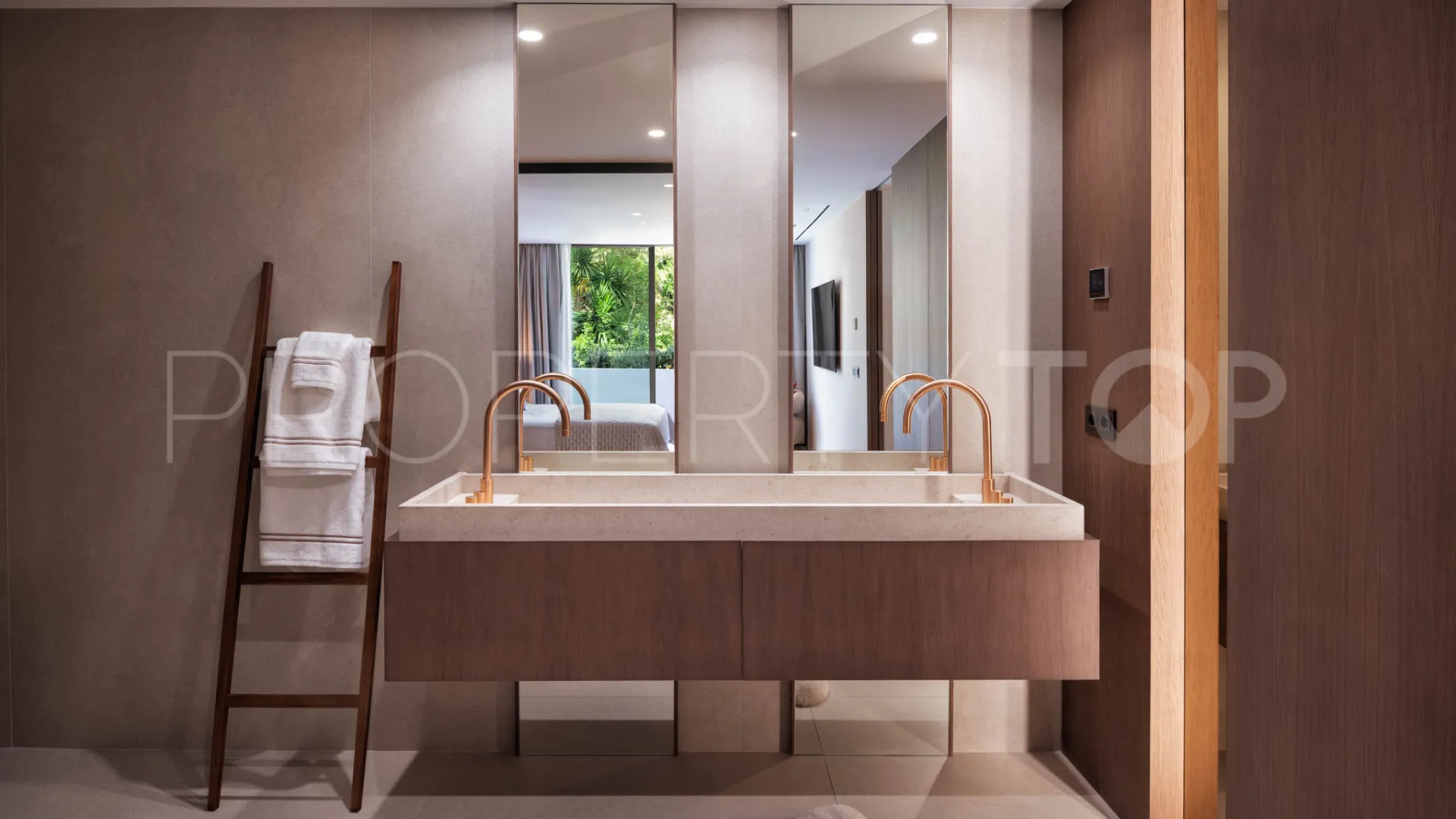 Buy Kings Hills 4 bedrooms duplex penthouse