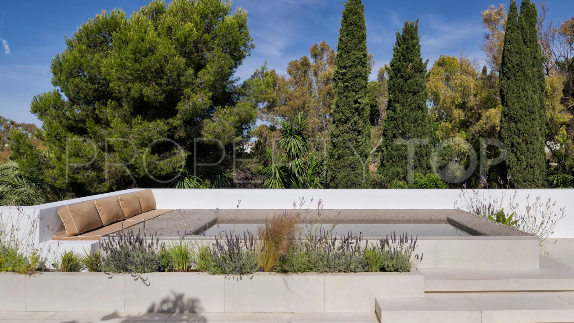 Buy Kings Hills 4 bedrooms duplex penthouse