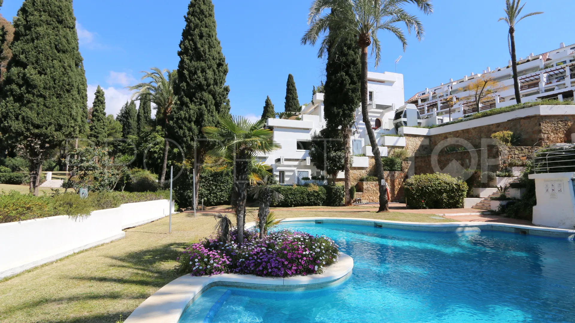 Buy Kings Hills 4 bedrooms duplex penthouse