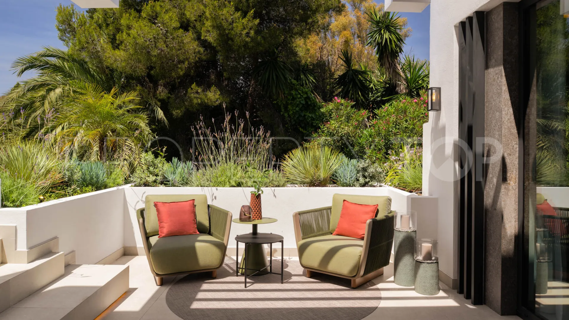 Buy Kings Hills 4 bedrooms duplex penthouse