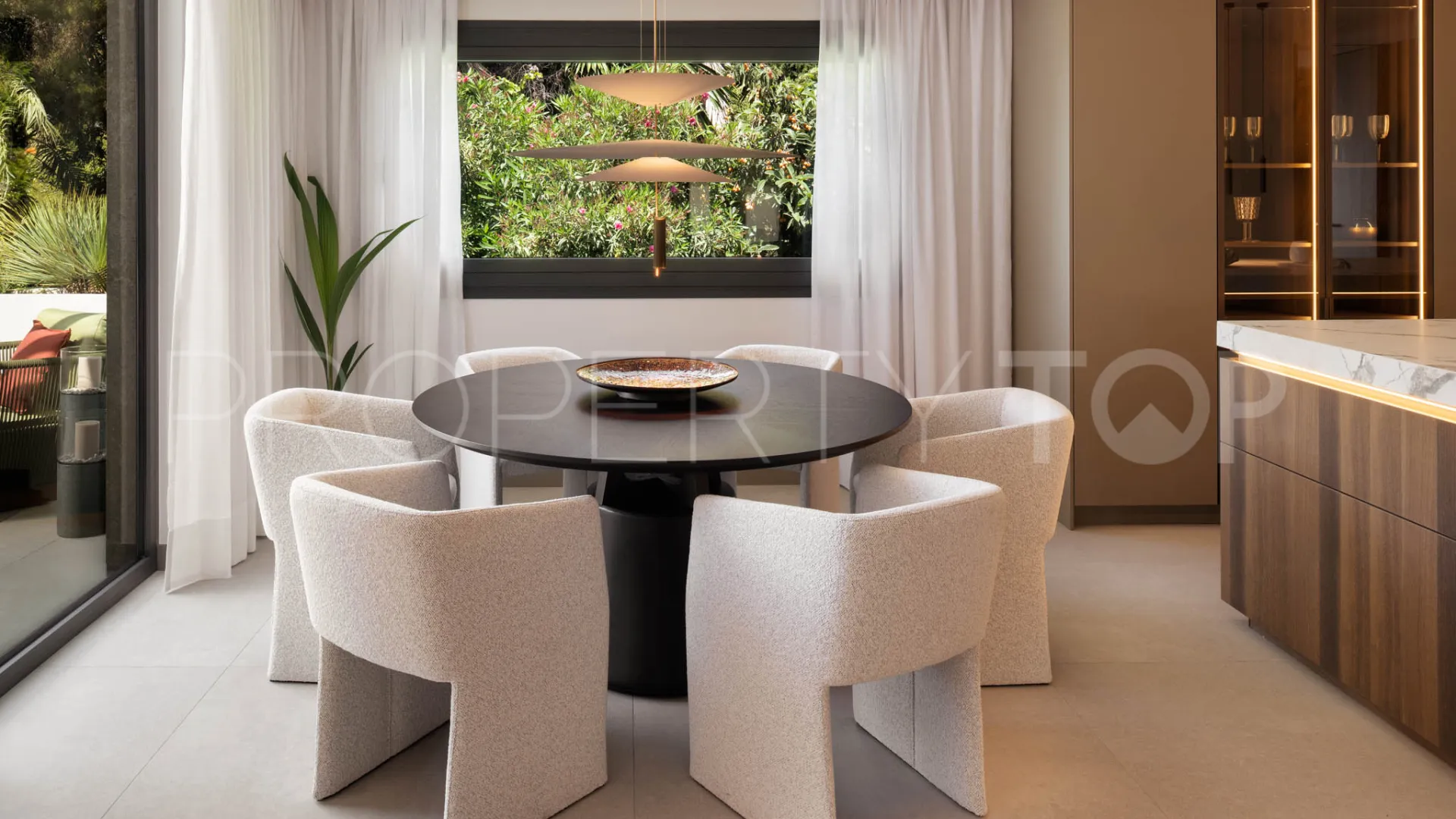 Buy Kings Hills 4 bedrooms duplex penthouse