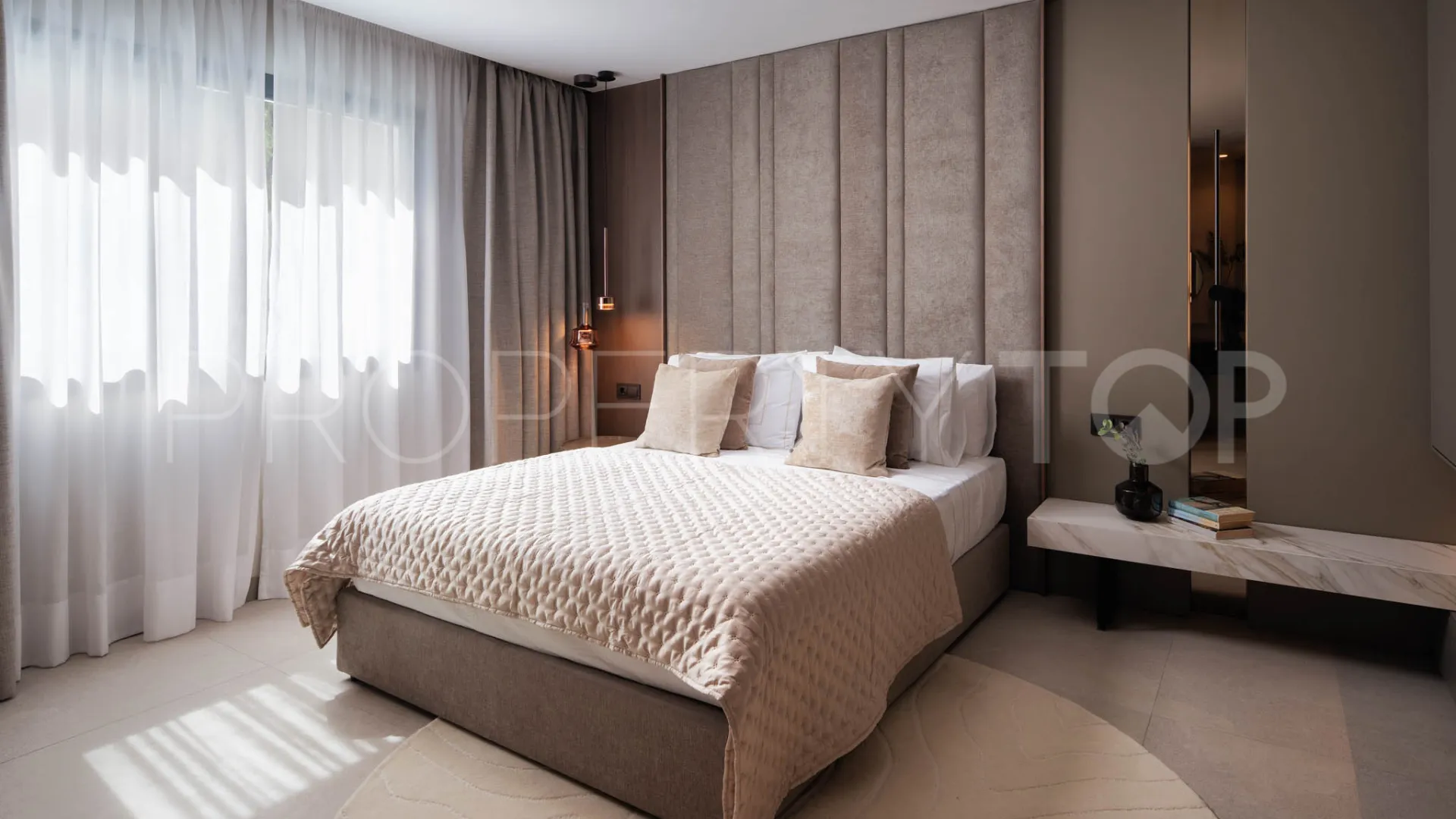 Buy Kings Hills 4 bedrooms duplex penthouse
