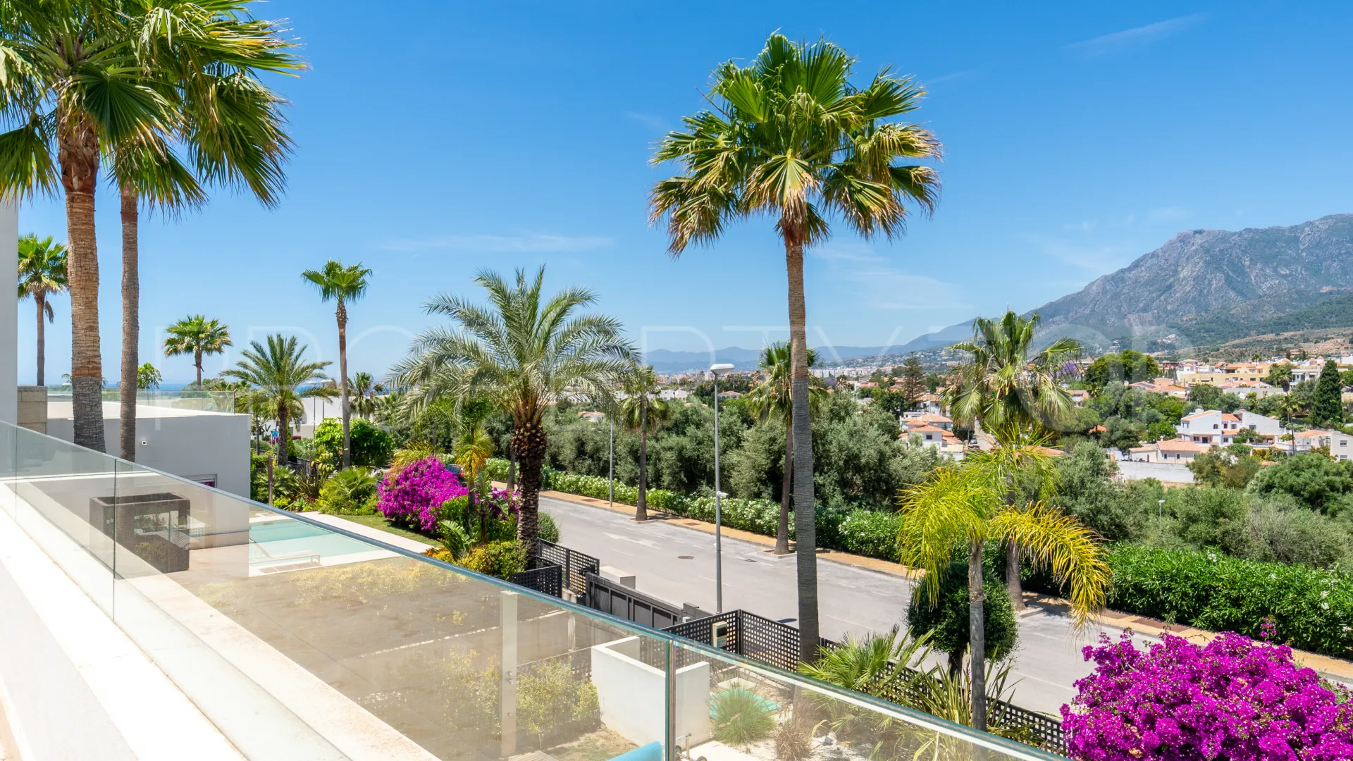 Villa en venta de 3 dormitorios en La Finca de Marbella
