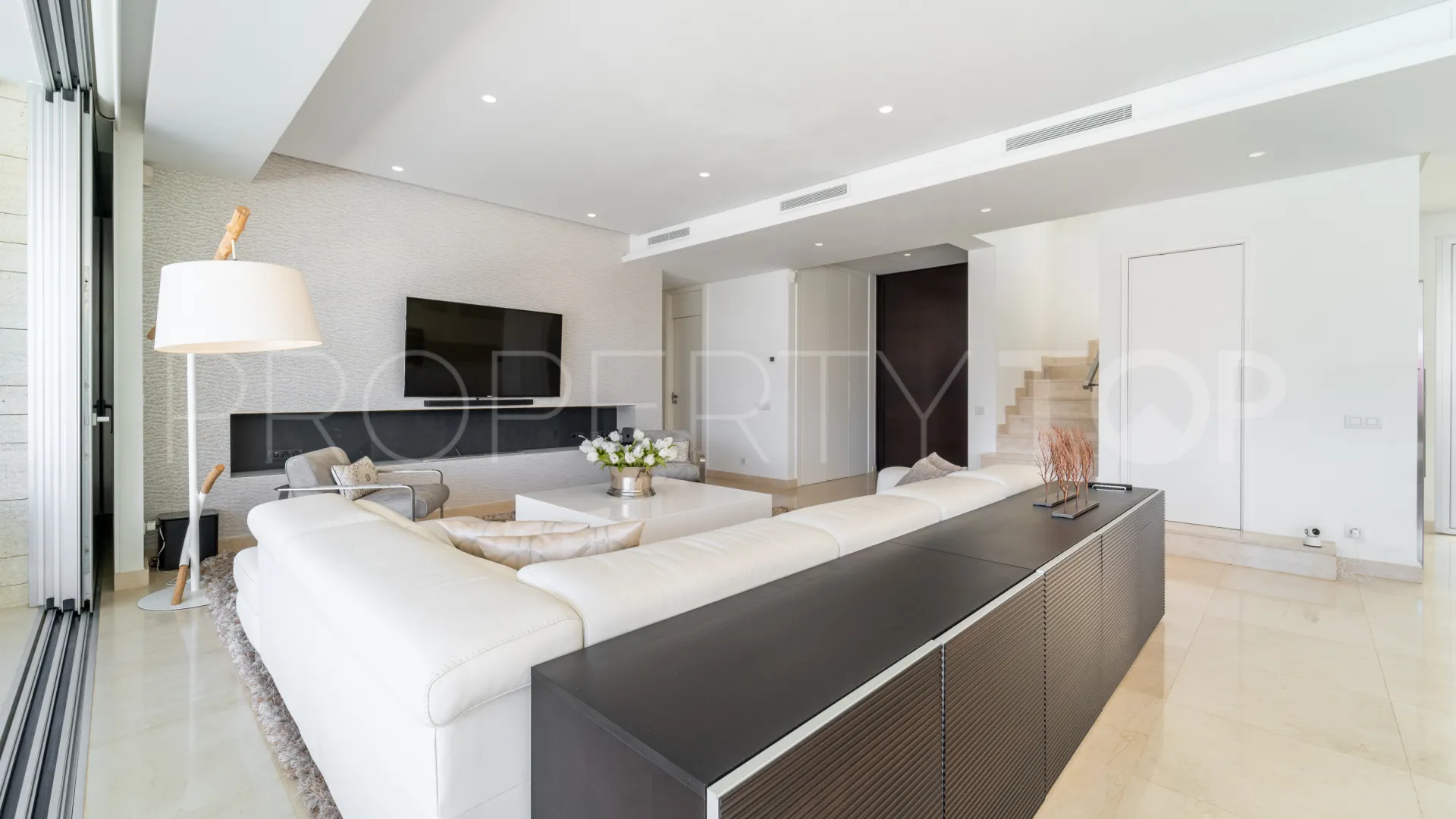 Villa en venta de 3 dormitorios en La Finca de Marbella