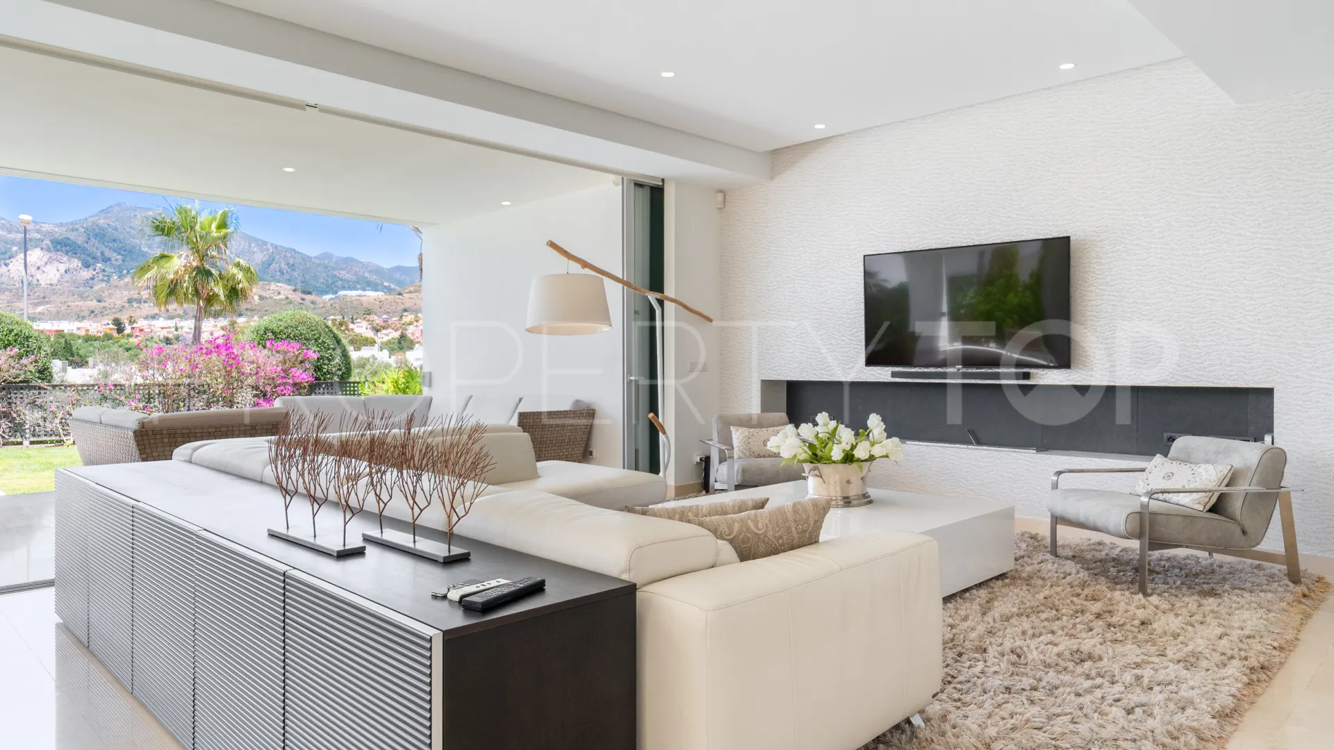 Villa en venta de 3 dormitorios en La Finca de Marbella