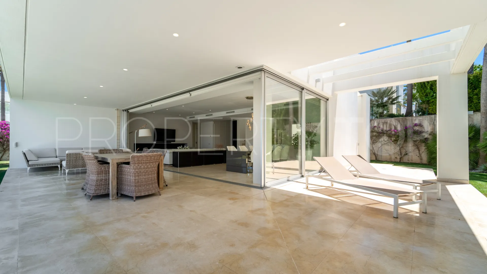Villa en venta de 3 dormitorios en La Finca de Marbella