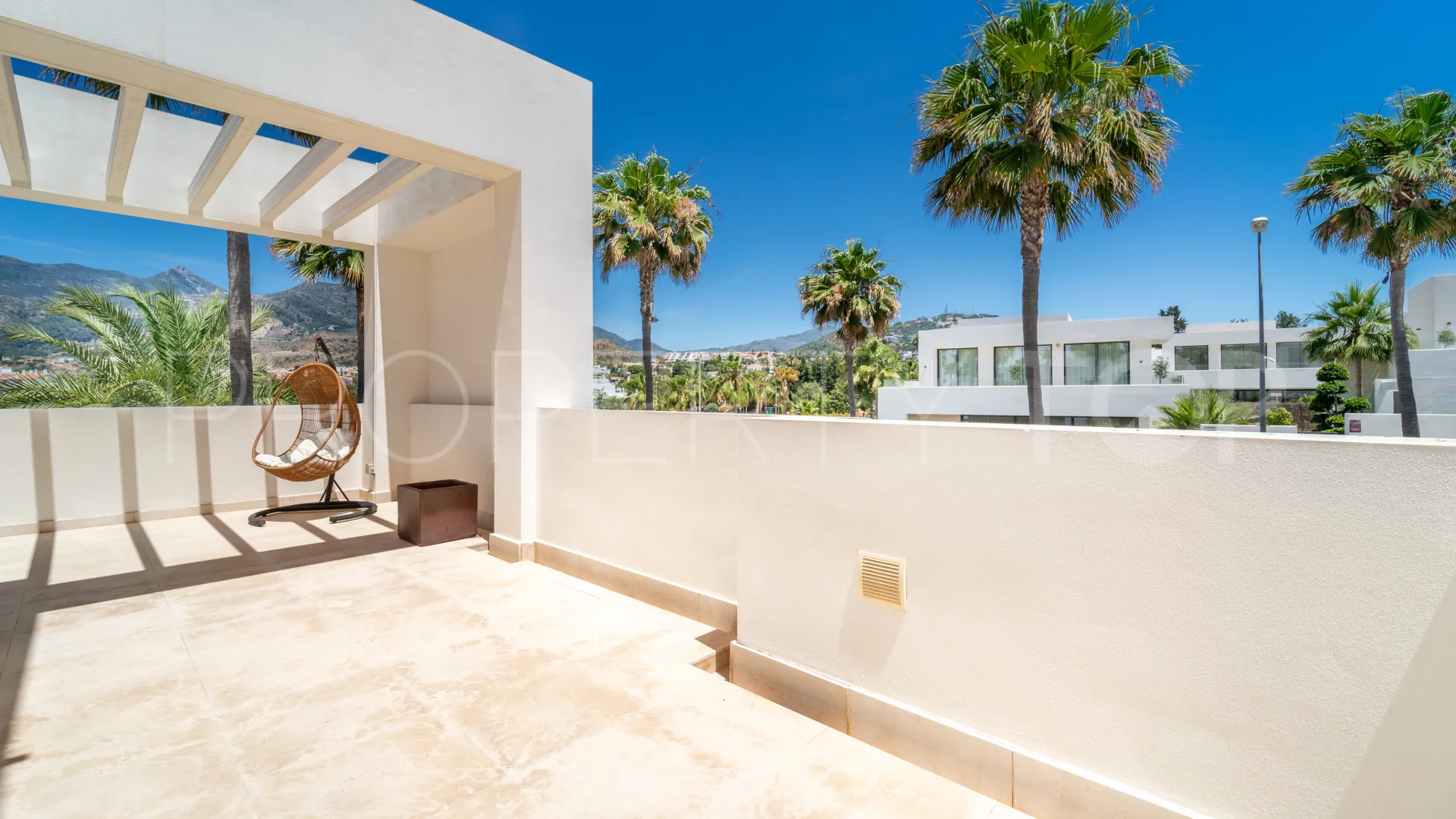 Villa en venta de 3 dormitorios en La Finca de Marbella