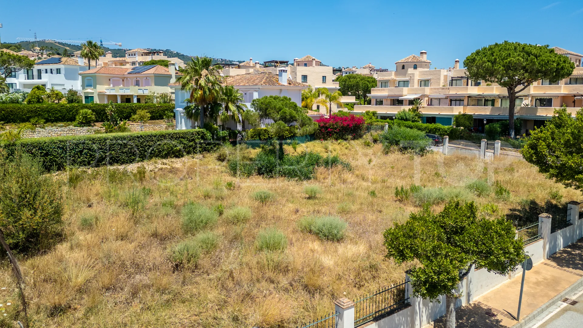 Plot in Elviria for sale