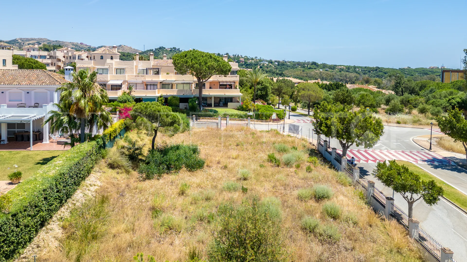 Plot in Elviria for sale