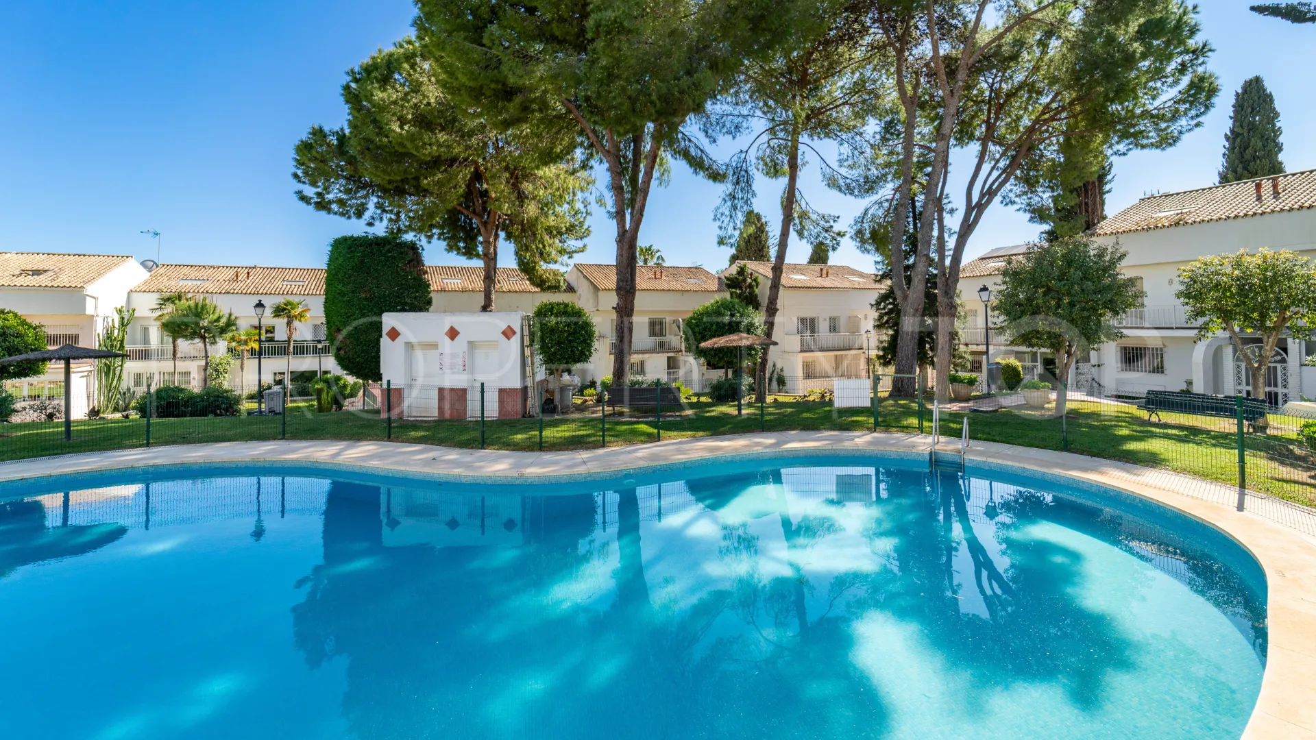 For sale town house with 3 bedrooms in Arroyo de las Piedras