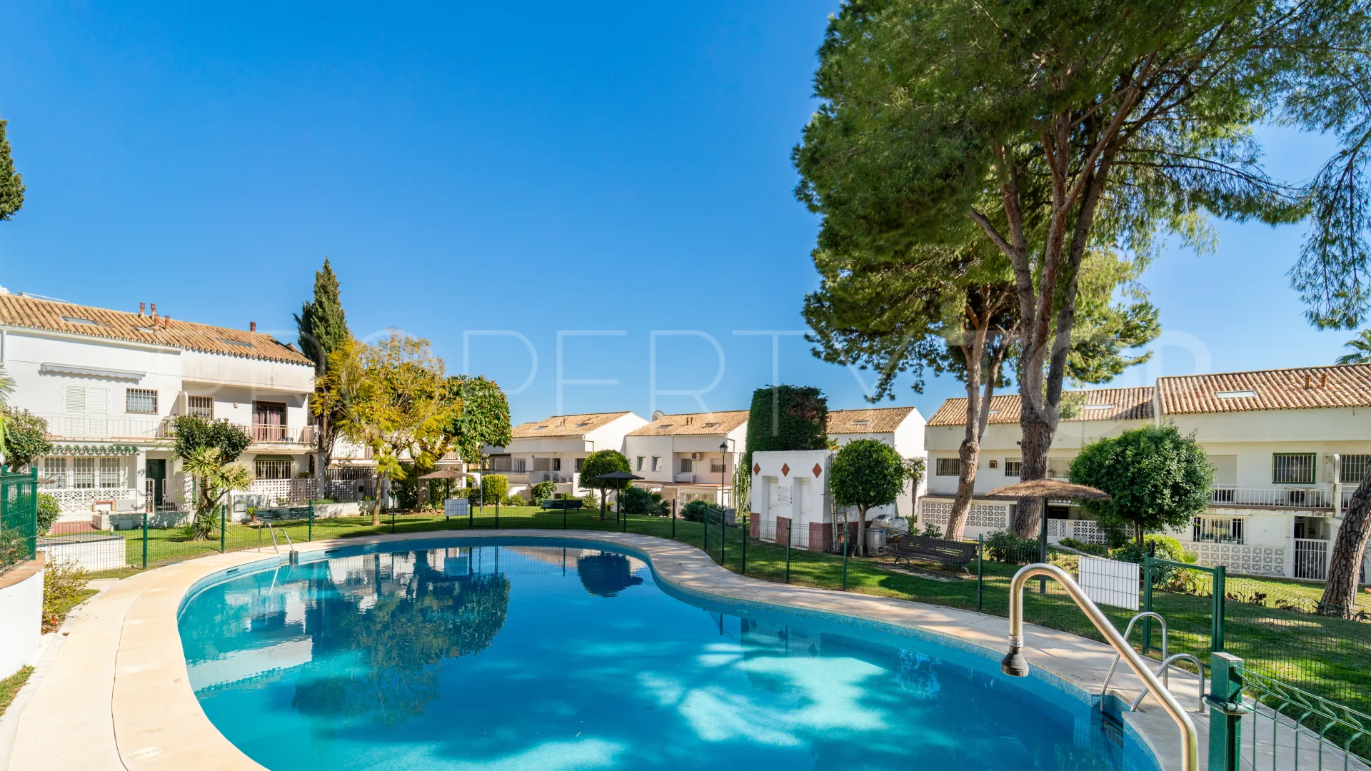 For sale town house with 3 bedrooms in Arroyo de las Piedras