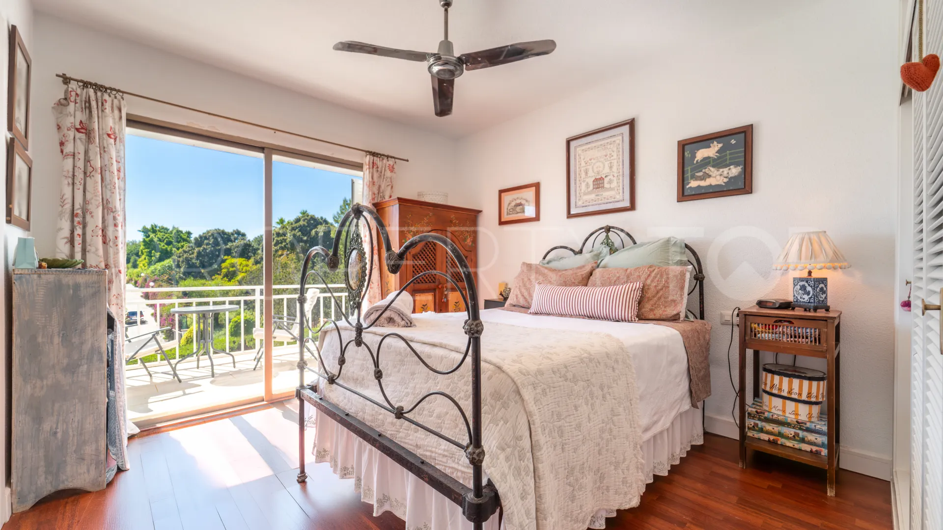 For sale town house with 3 bedrooms in Arroyo de las Piedras