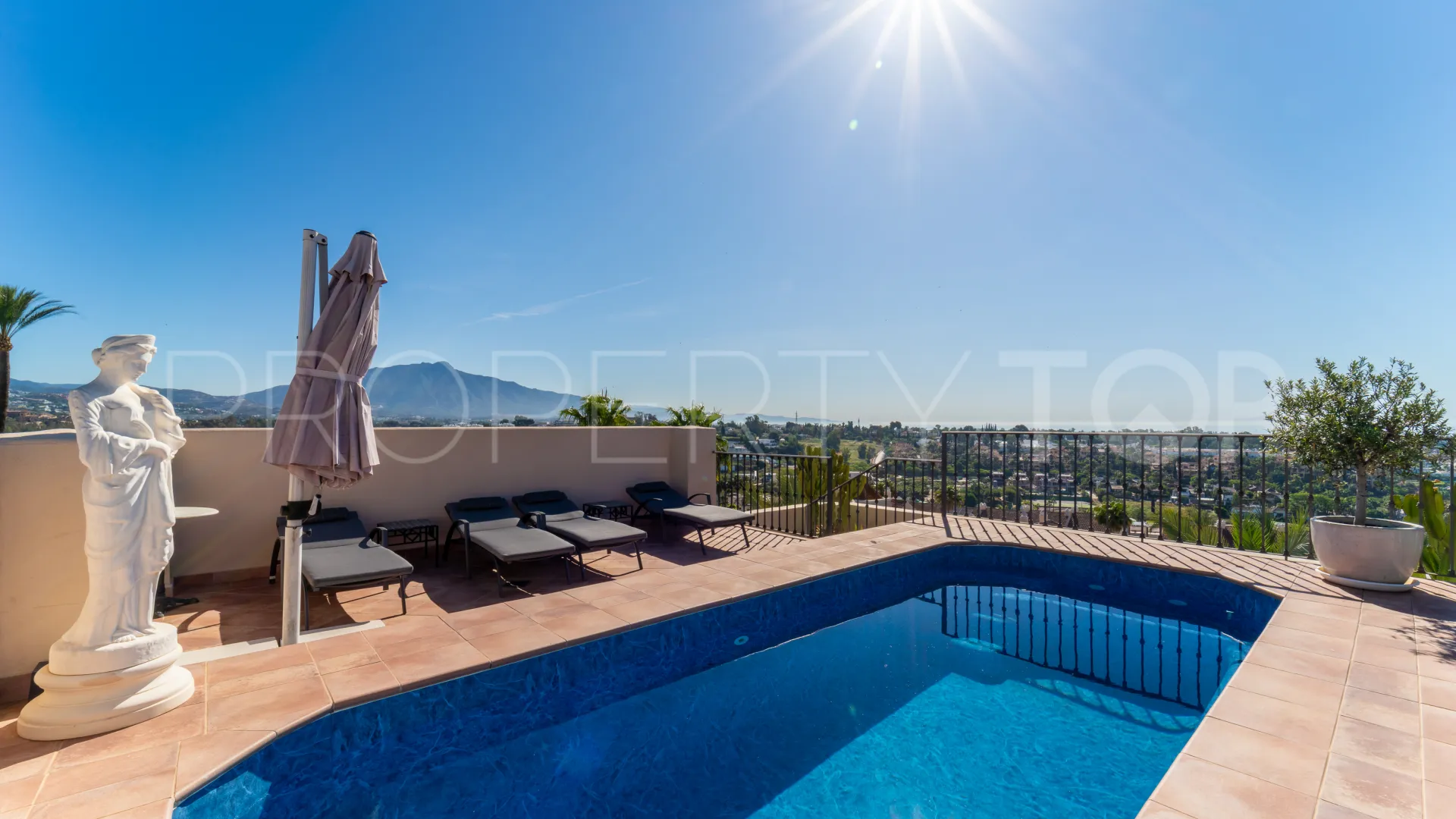 El Paraiso 3 bedrooms duplex penthouse for sale