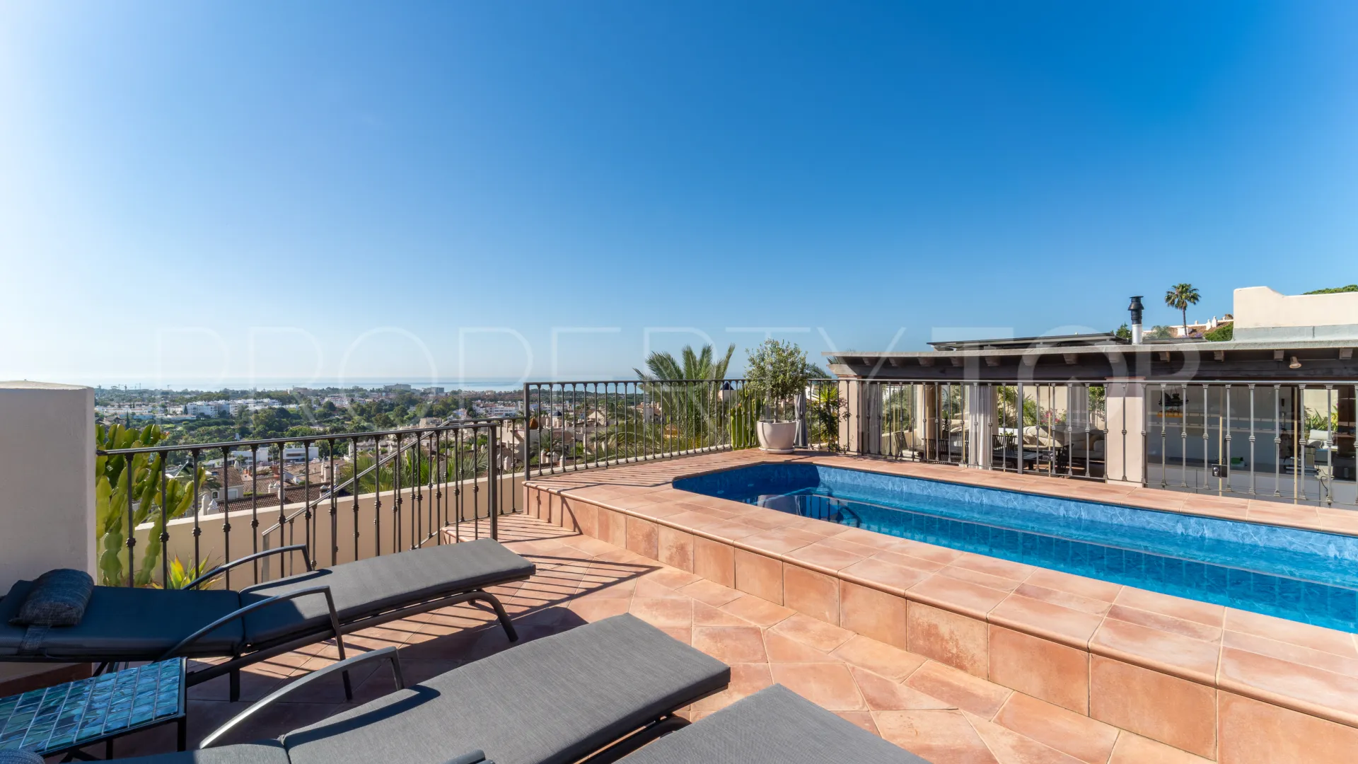 El Paraiso 3 bedrooms duplex penthouse for sale
