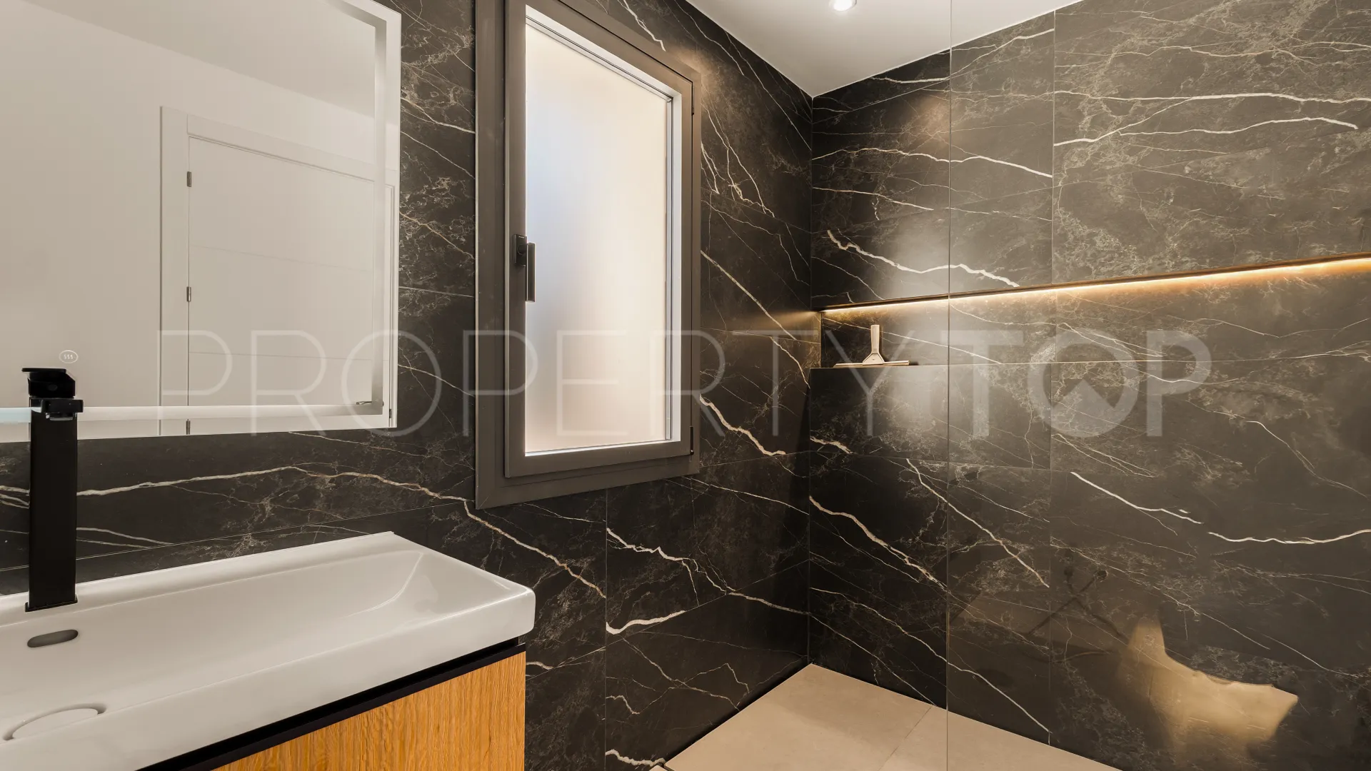 Penthouse for sale in Jardines de Andalucia